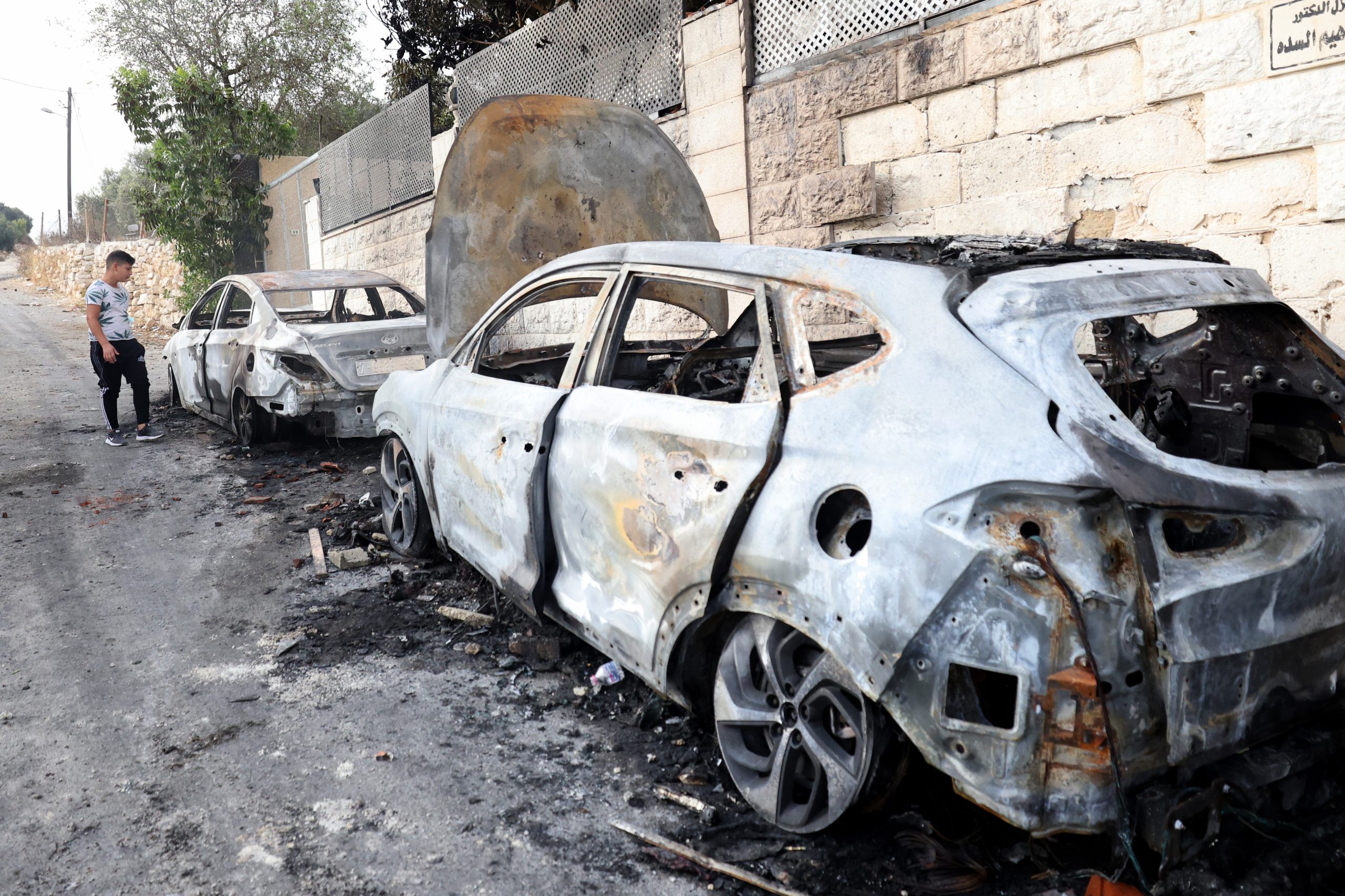 Presidente de Israel denuncia ‘pogrom’ de colonos contra palestinianos em localidade da Cisjordânia