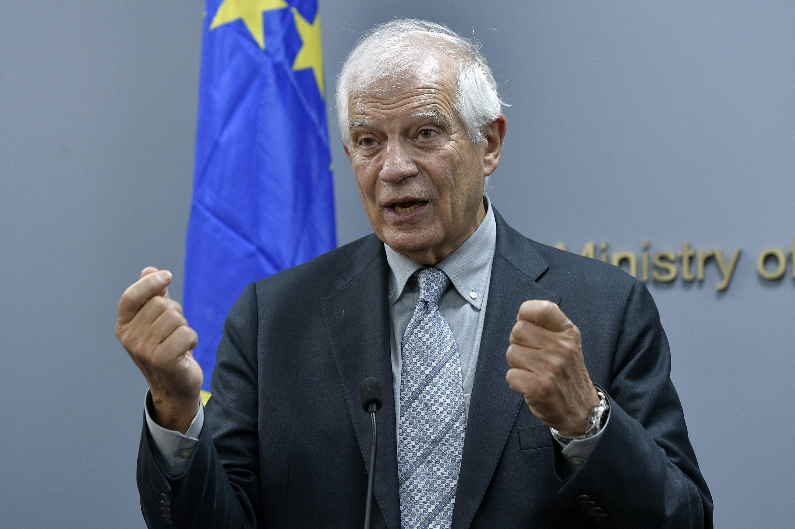 Borrell lamenta número “inaceitável” de mortos no Líbano