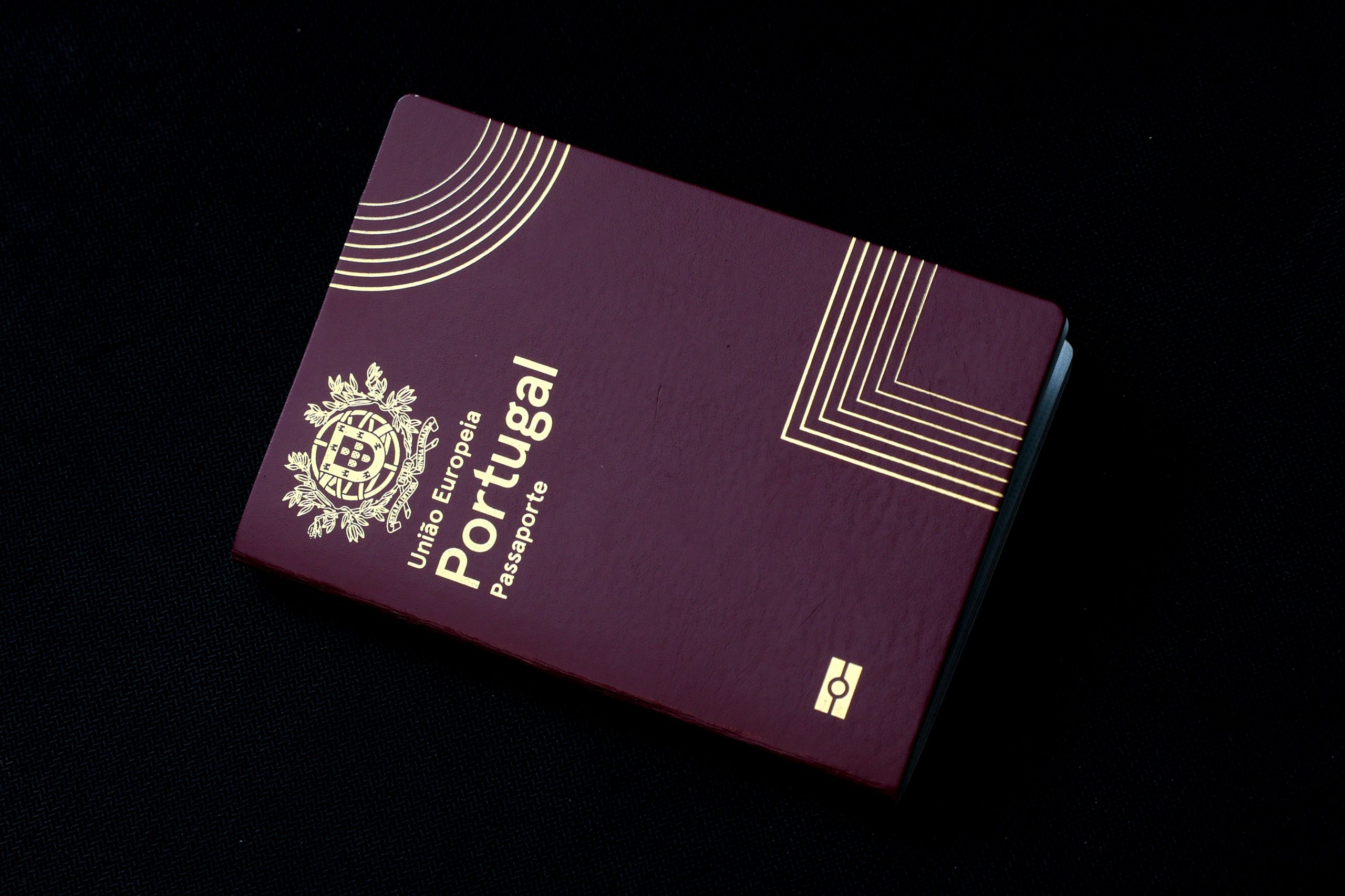 Validade do passaporte eletrónico vai ser alargada para 10 anos, mas modelo continua em desenvolvimento