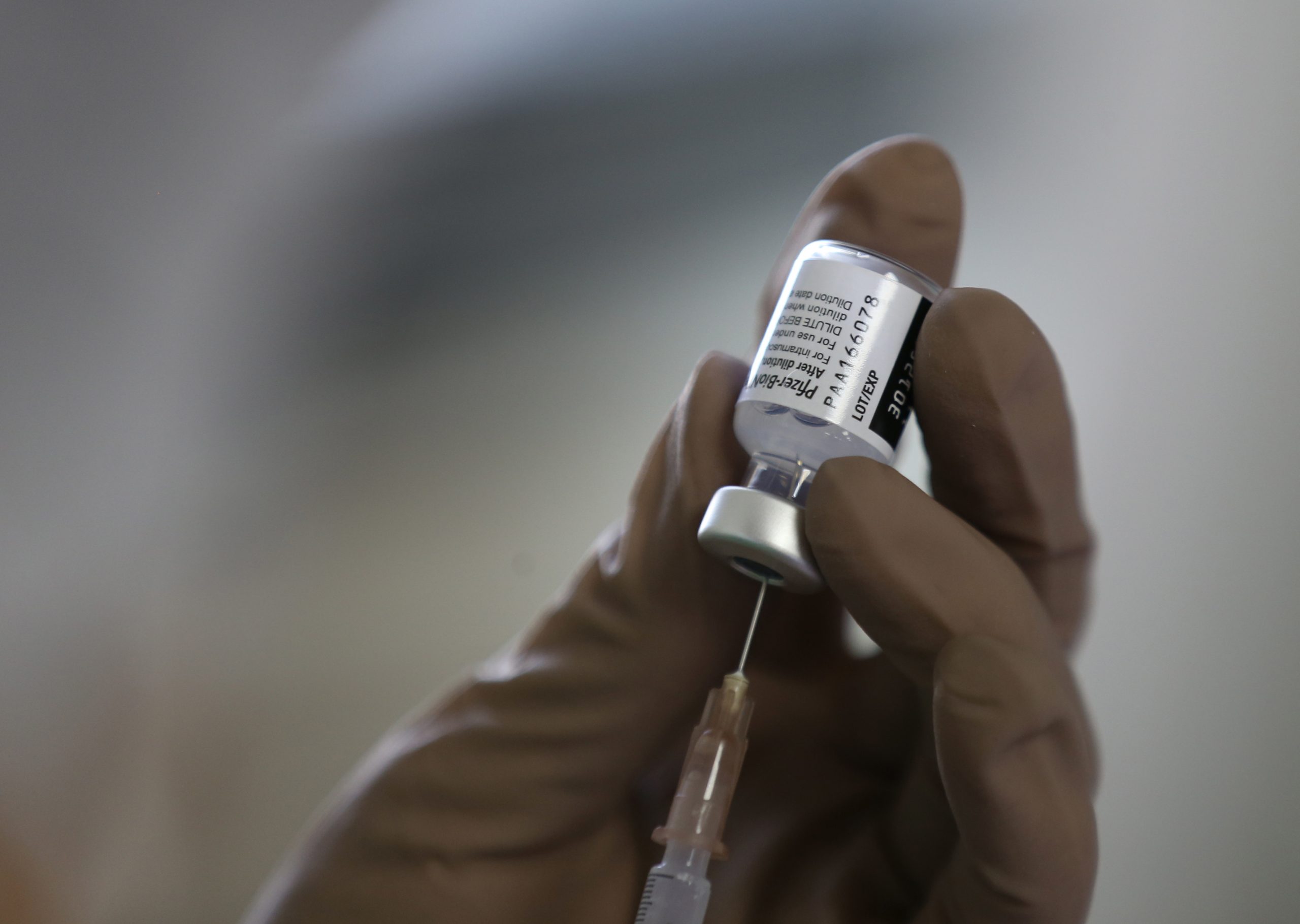 Covid-19: Vacinas de mRNA conferem “proteção substancial” dos idosos