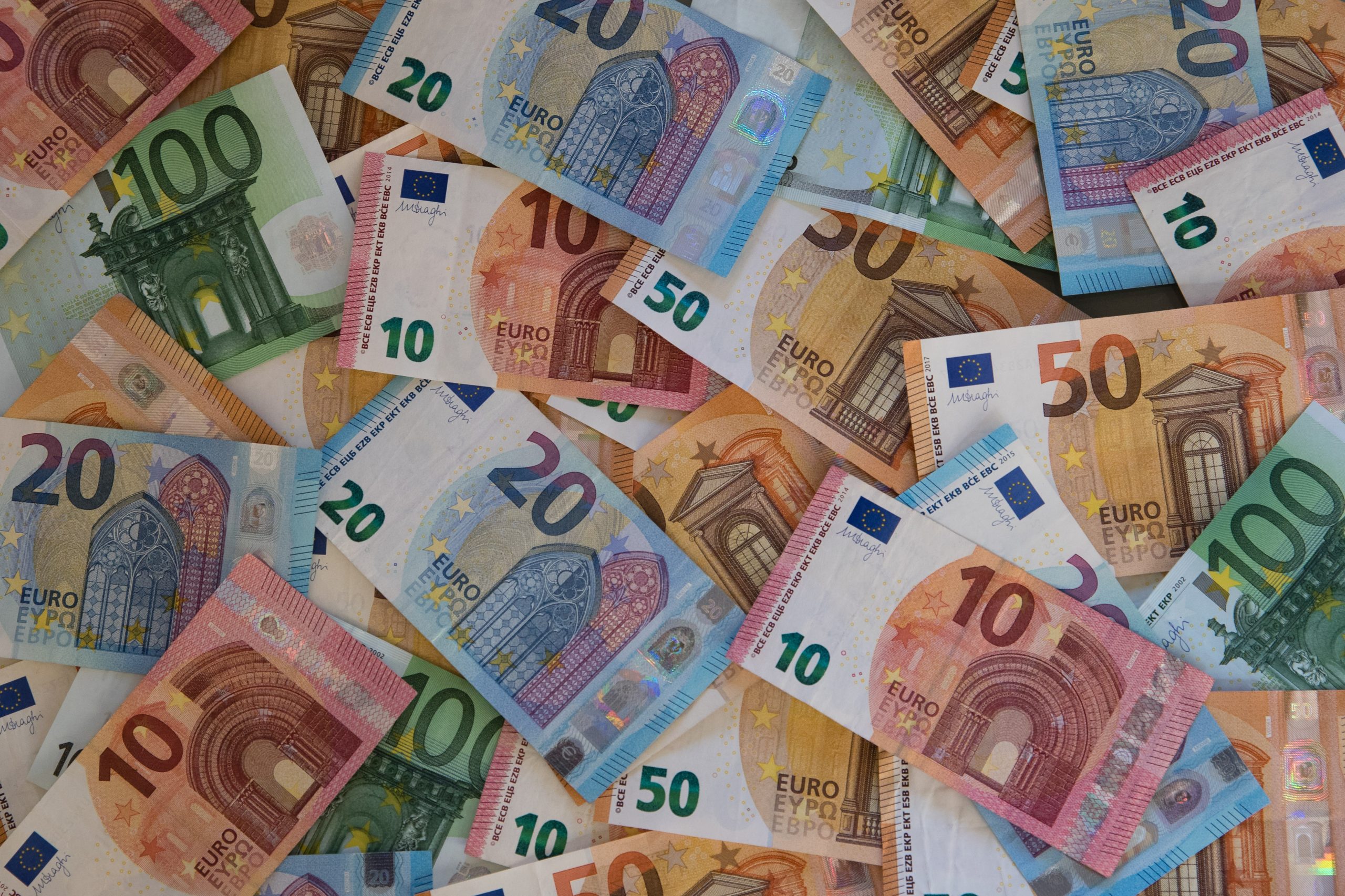 Seguradoras aumentaram lucros em 50% para 486 milhões de euros em 2018