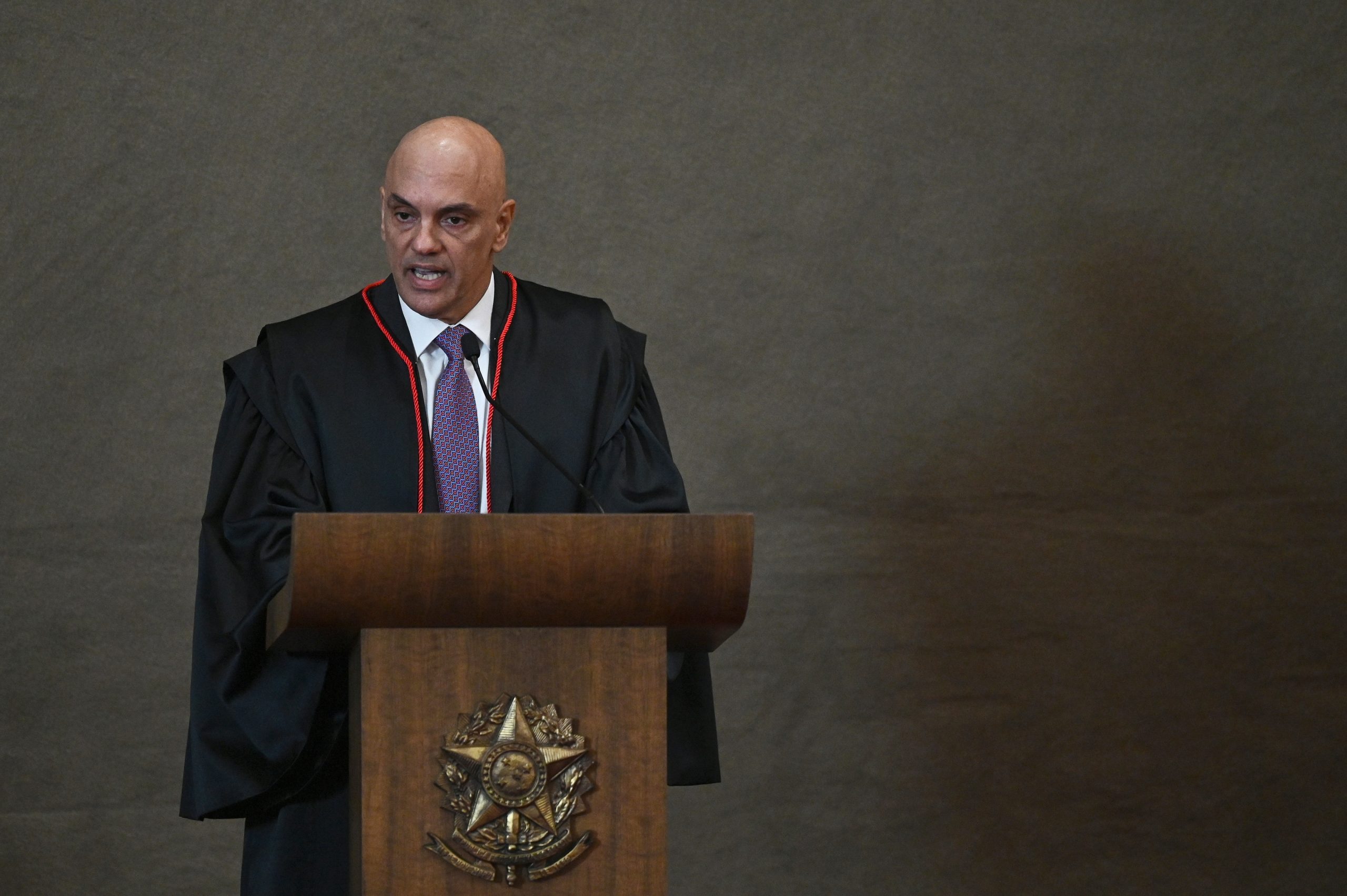 Presidente do Tribunal Superior Eleitoral do Brasil confirma conversa com senador sobre plano de golpe de Estado