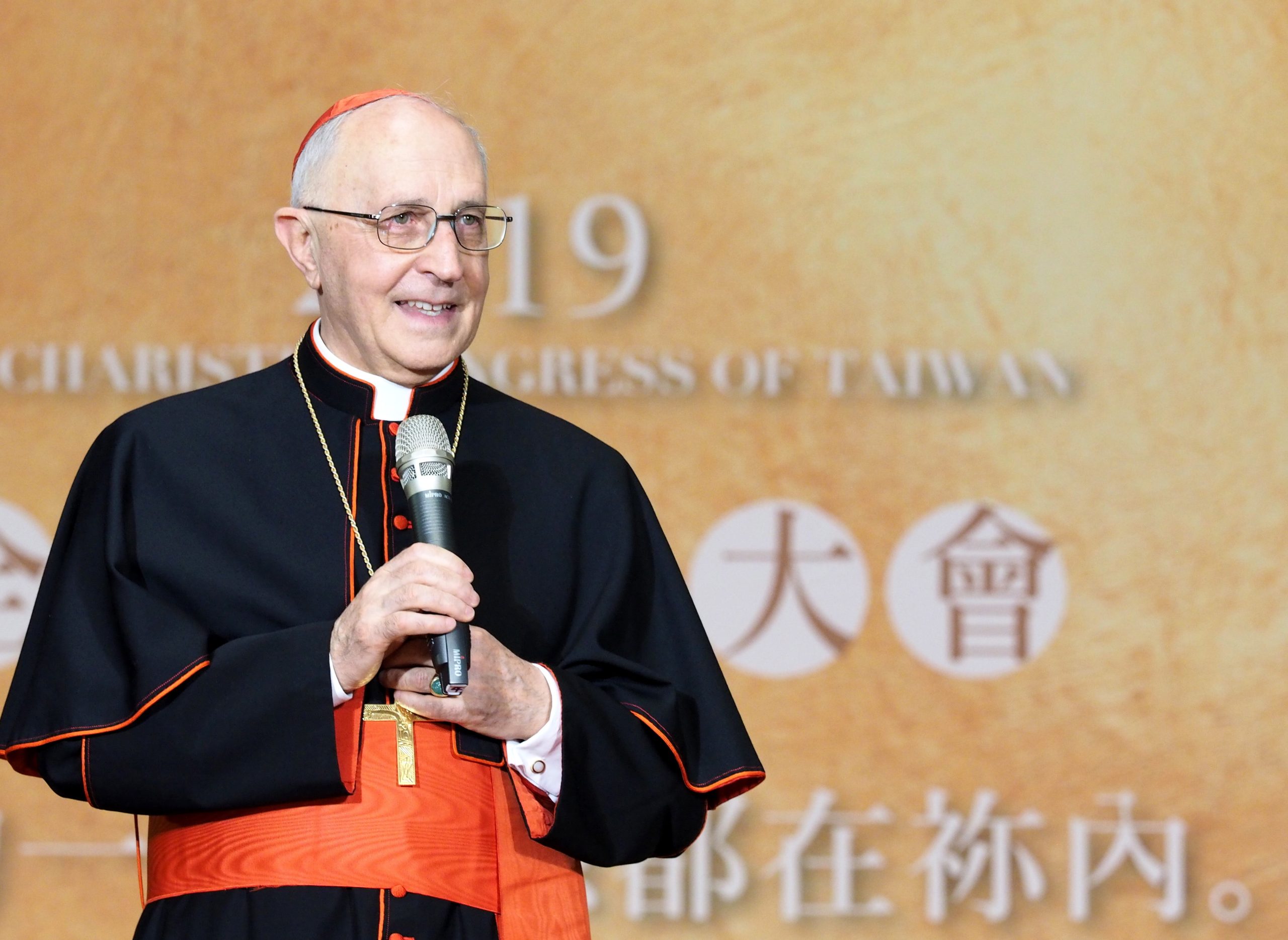Cardeal diz que acordo entre Vaticano e China vai ajudar a Igreja no país