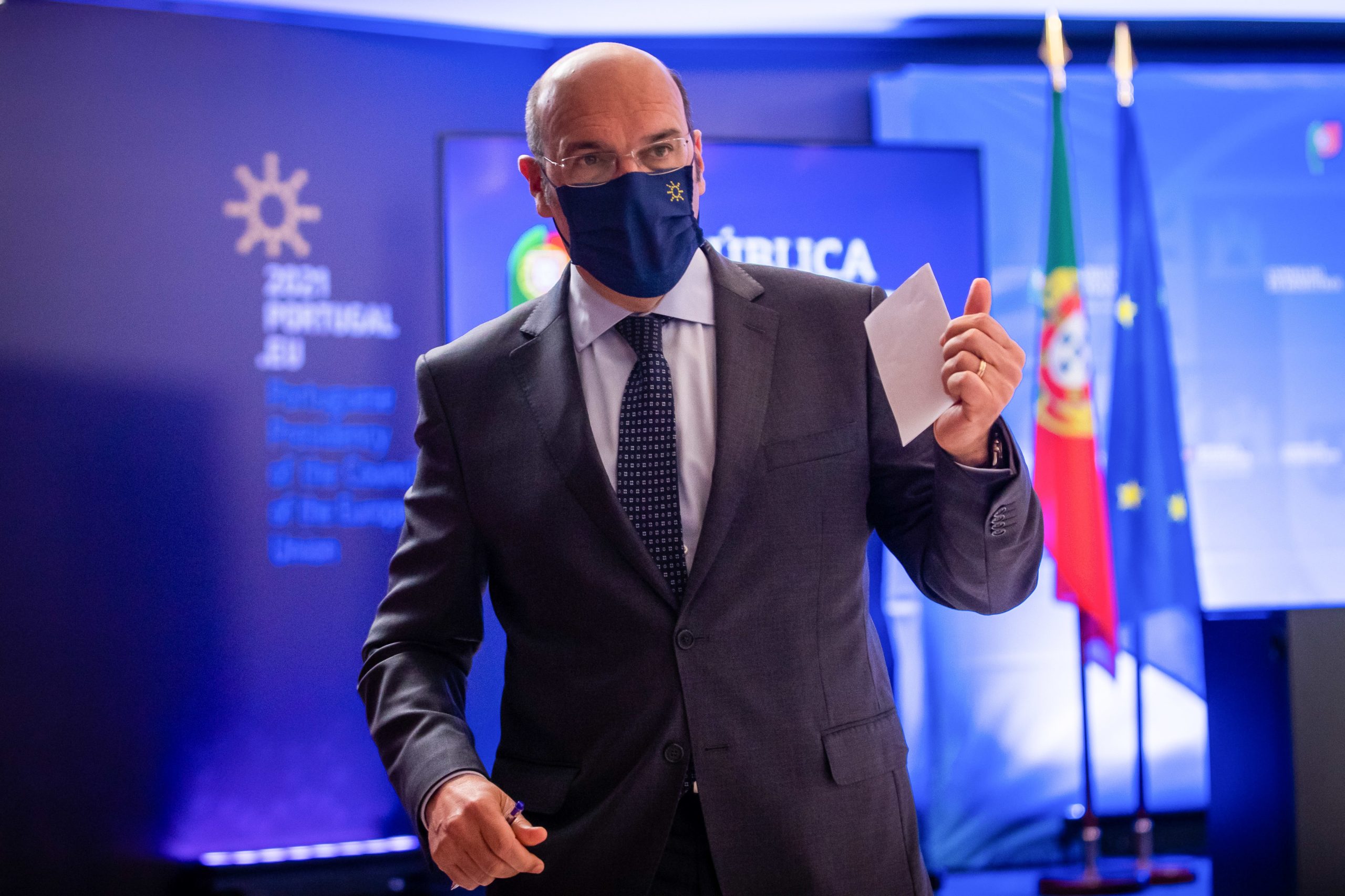 Apoio para fazer face à subida do salário mínimo chega às empresas nas próximas semanas
