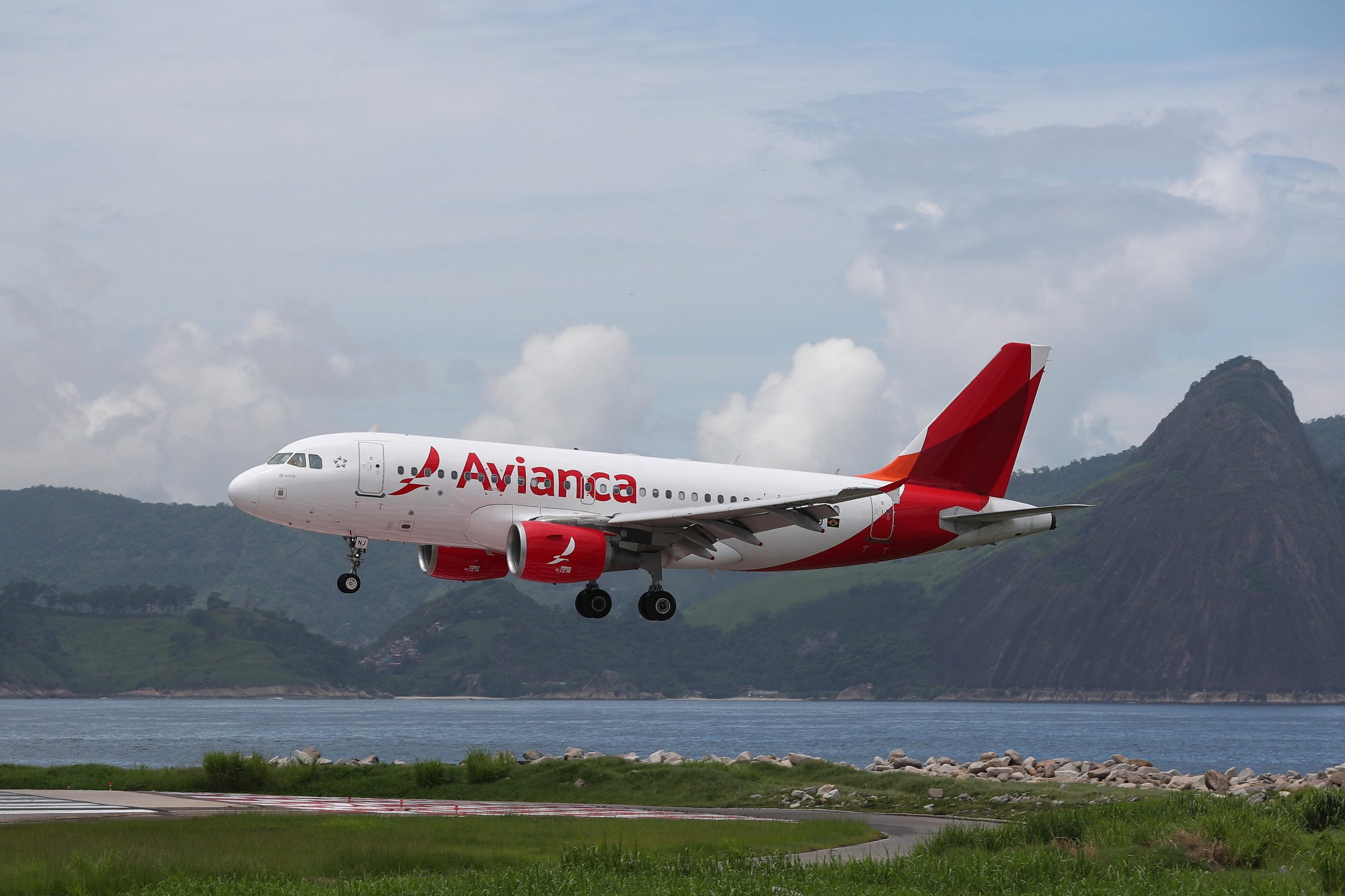 Justiça brasileira rejeita pedido de falência da companhia aérea Avianca