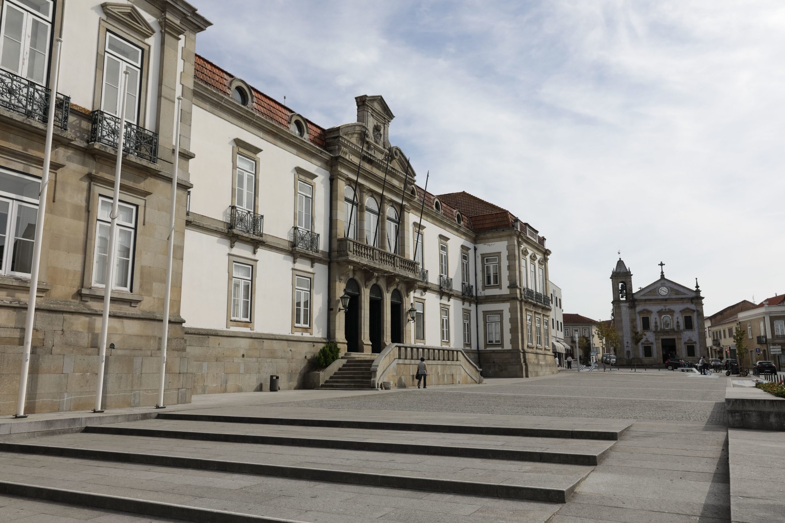 Câmara de Ovar foi alvo de buscas, mas autarca diz que ninguém foi constituído arguido