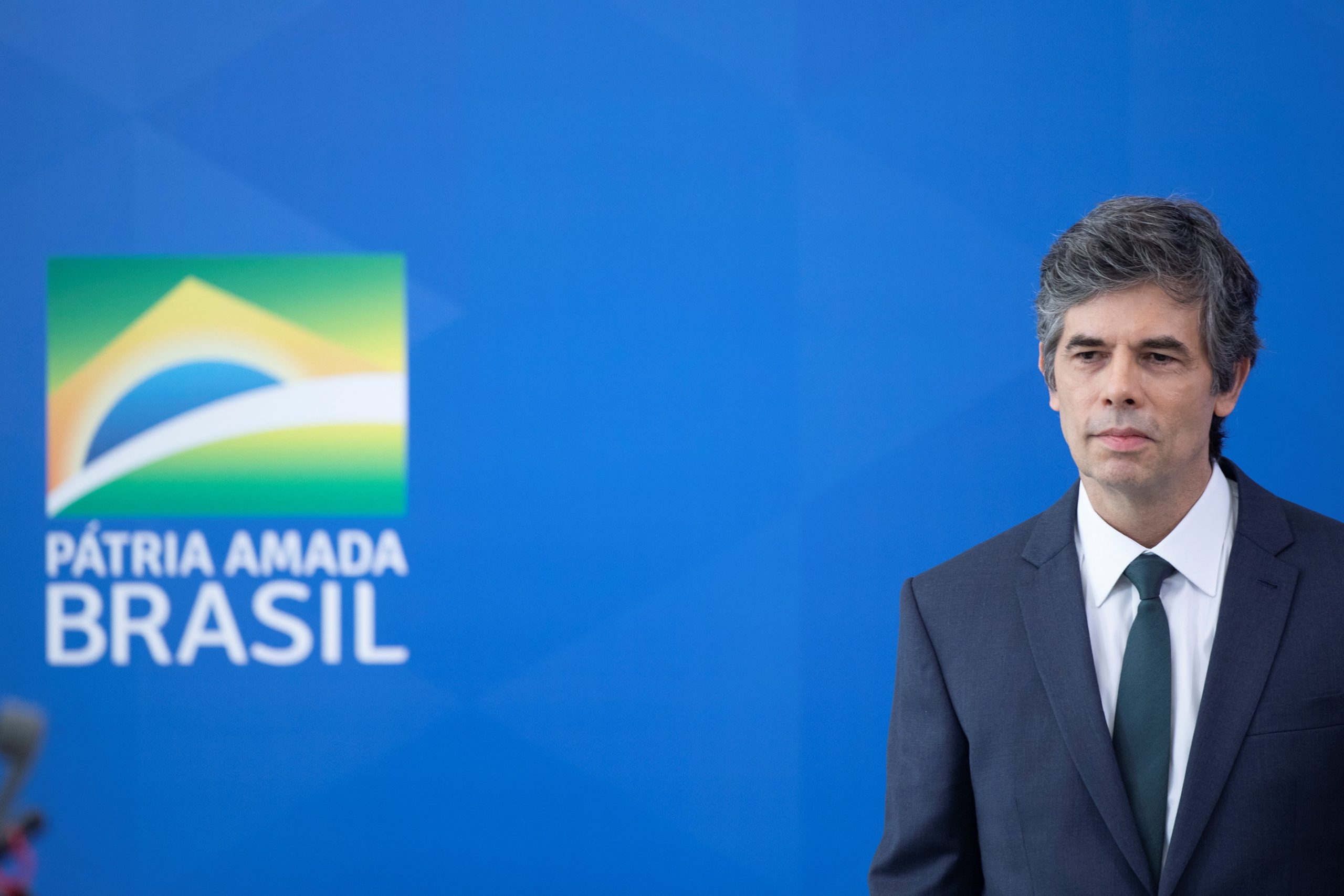 Novo ministro da Saúde do Brasil empenhado em salvar vidas e a economia
