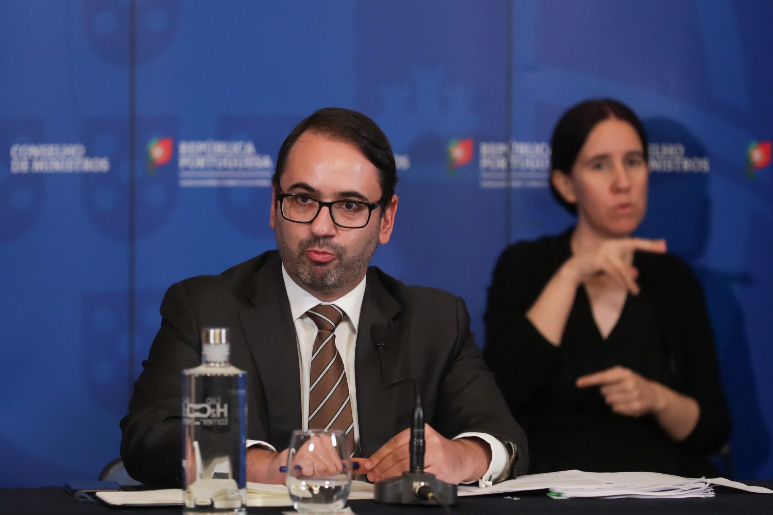 Governo remete para prazo “muitíssimo curto” divulgação de detalhes do ‘lay-off’ simplificado