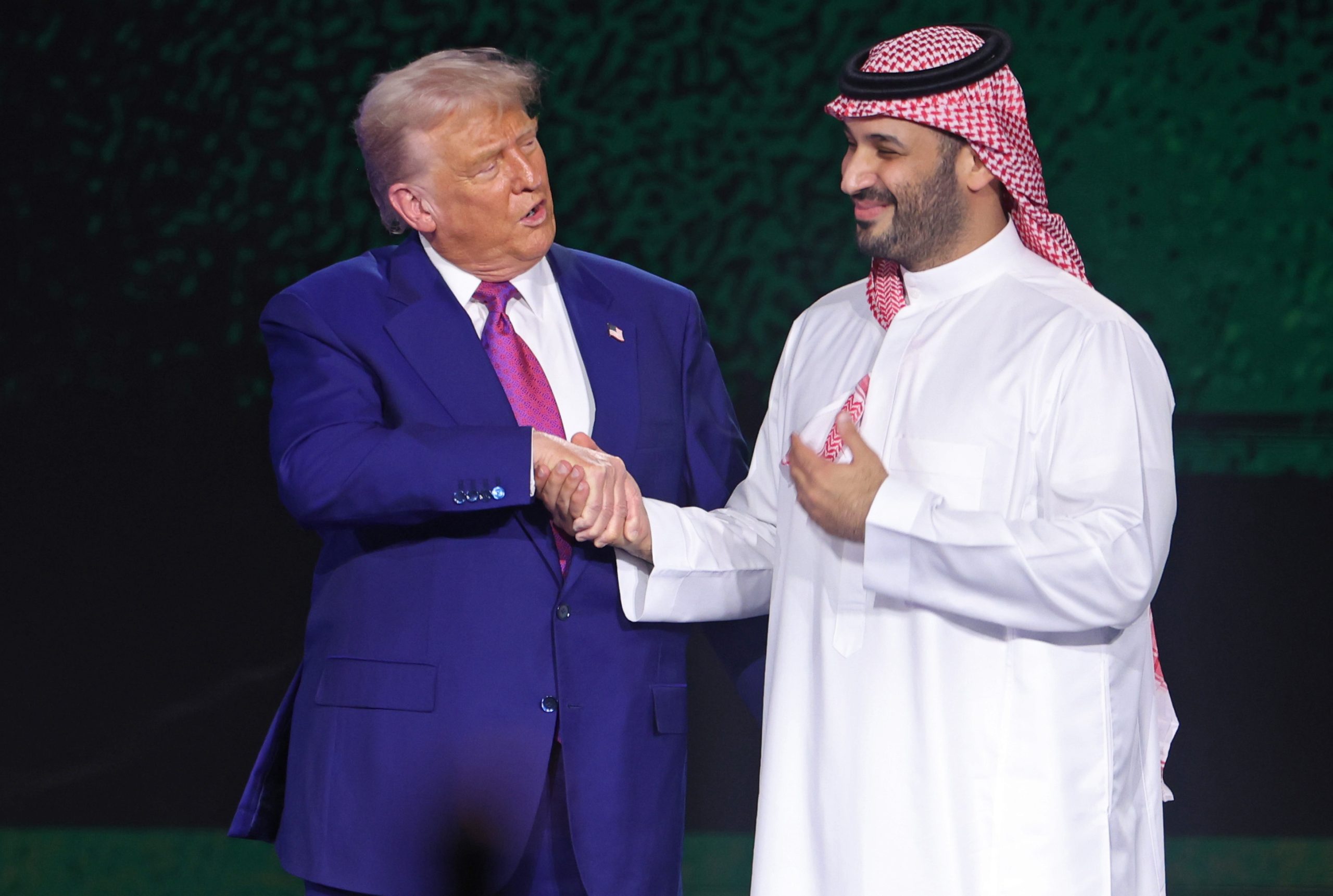 Príncipe saudita terá incentivado Trump a continuar guerra no Irão