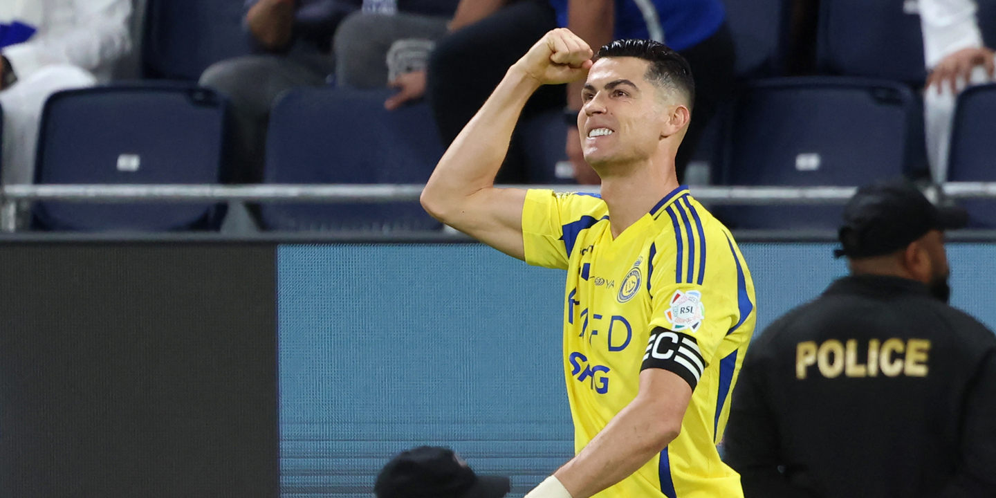 Ronaldo vence prémio de melhor Bola de Ouro de todos os tempos