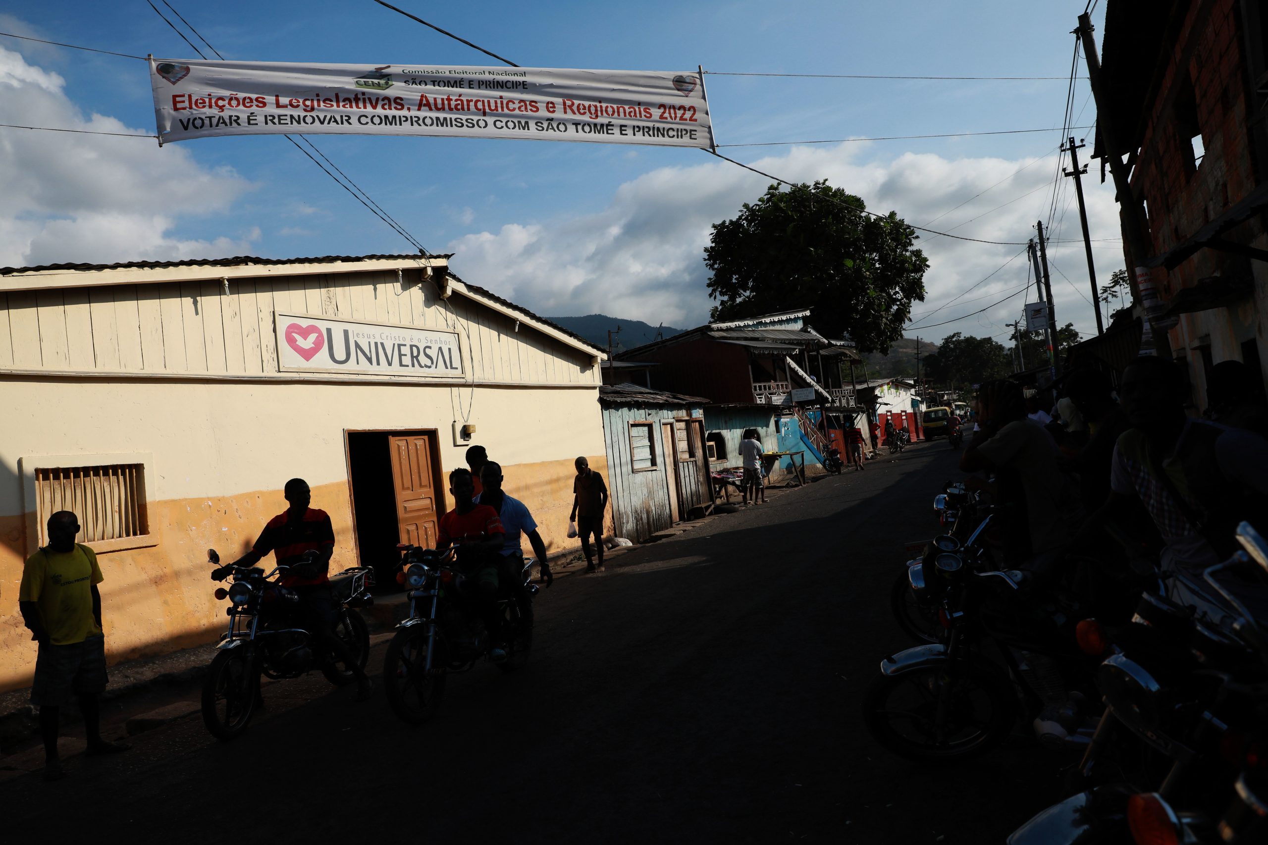 Mais de 123 mil eleitores escolhem deputados, autarcas e governo de São Tomé e Príncipe