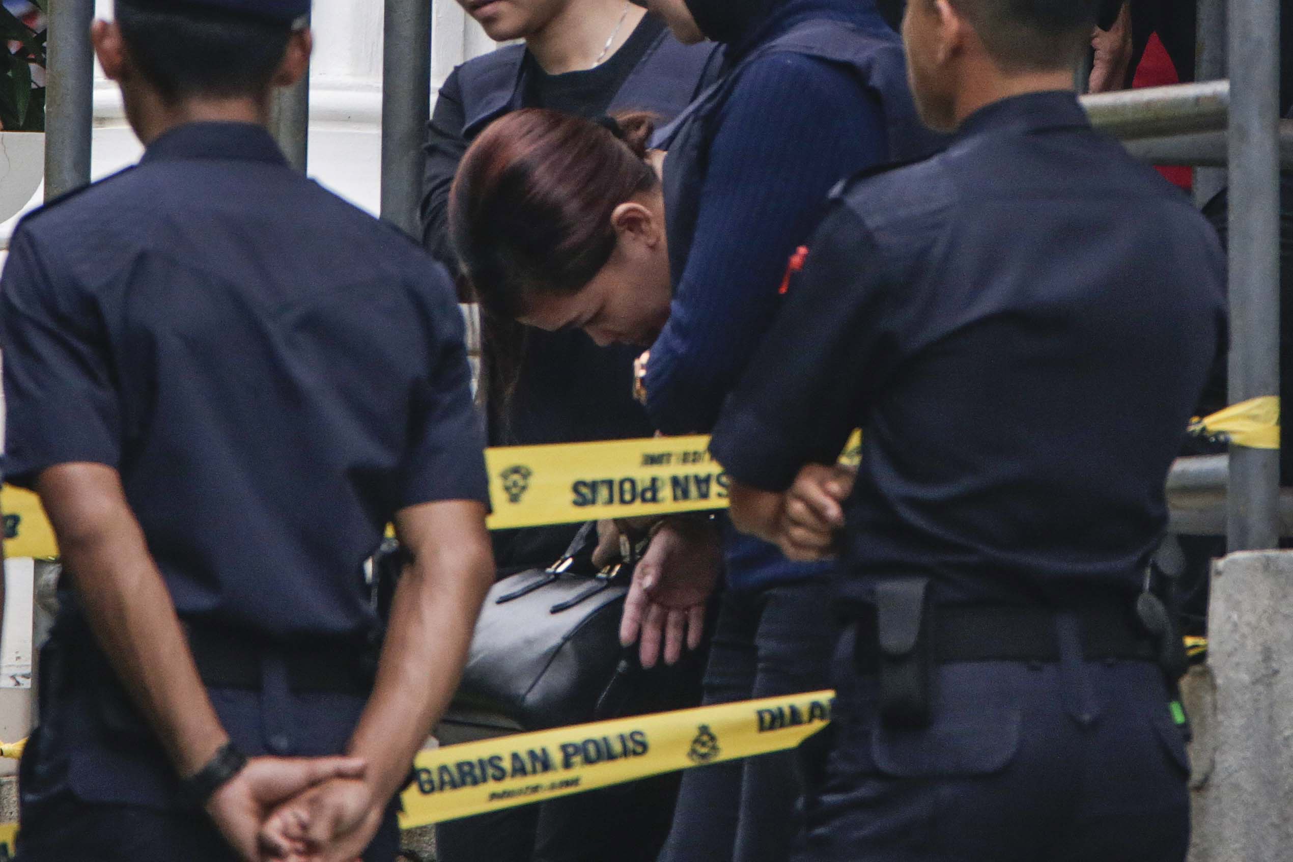 Não passam de “bodes expiatórios”, diz advogado da mulher acusada de ter assassinado o irmão de  Kim Jong-un