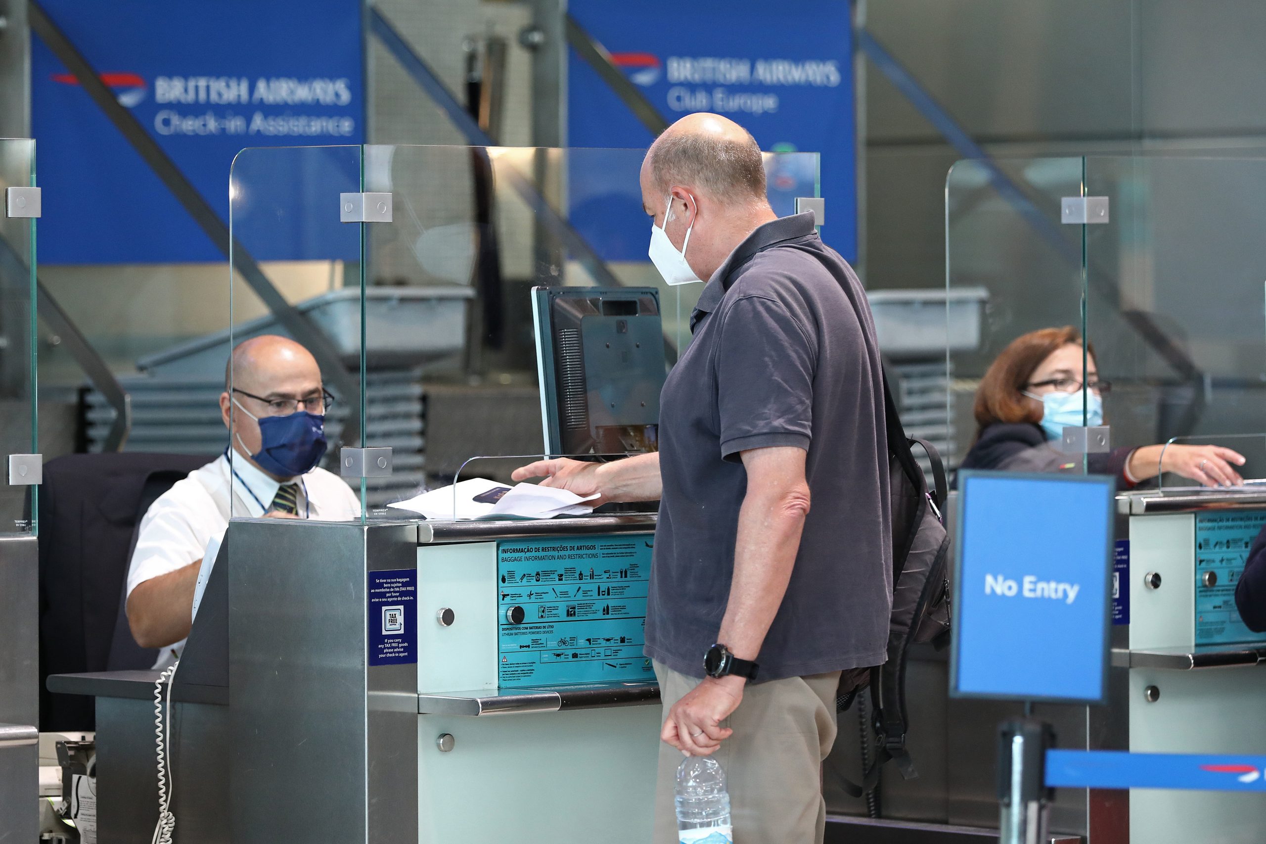 Antes da hora de embarque, mas depois do check-in. Estas são as regras do formulário de localização de passageiros