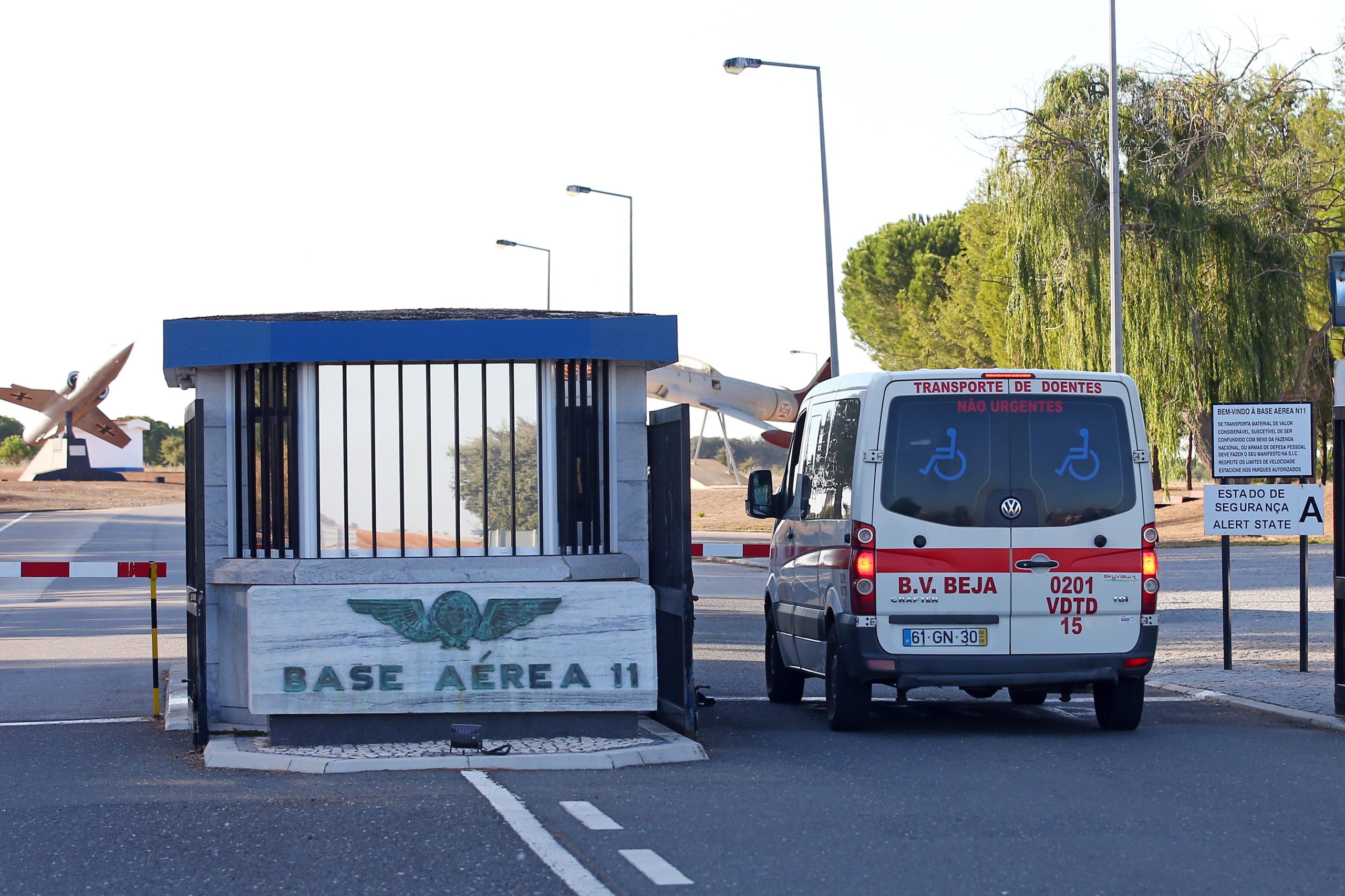 Utentes de lar de Beja estão a ser transferidos para base aérea