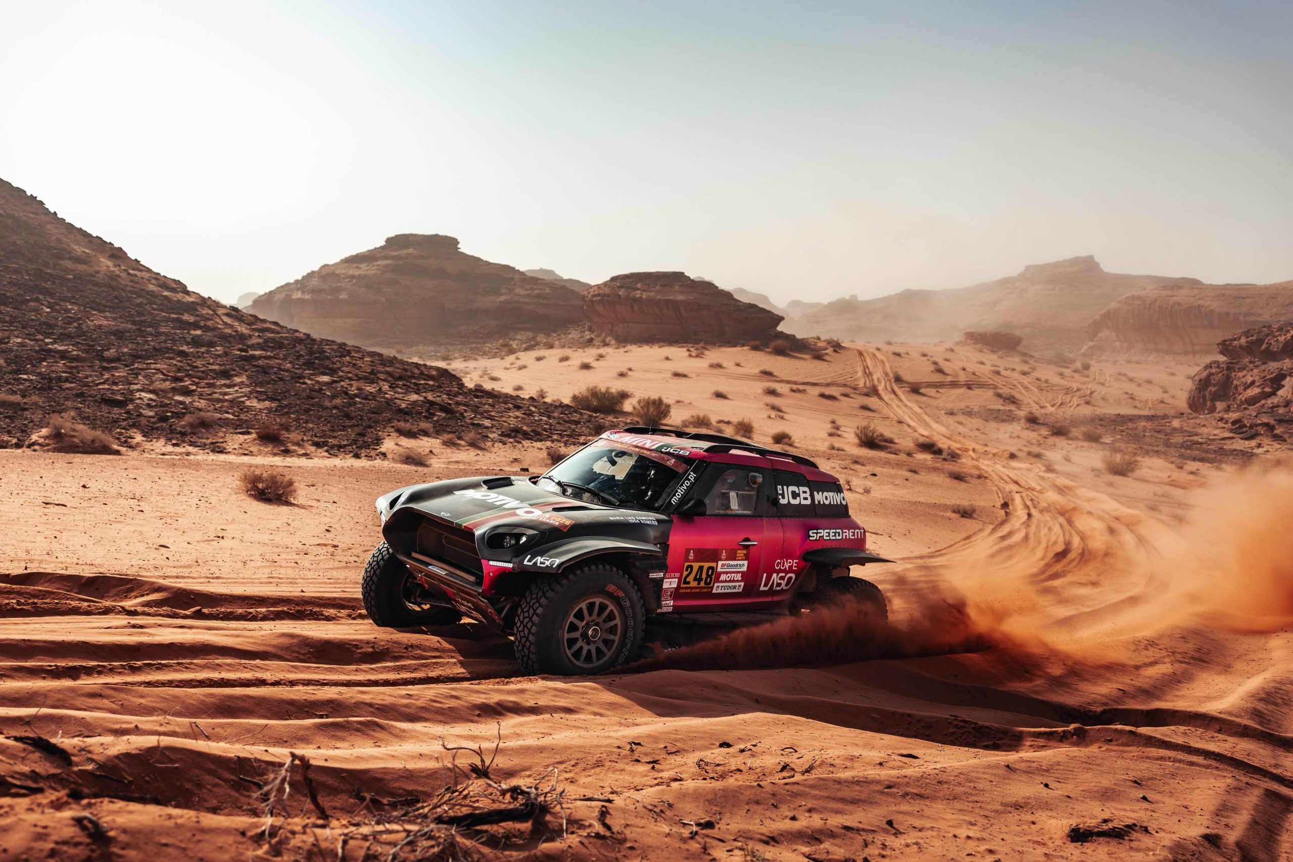Rally Dakar: Maria Luís Gameiro luta na etapa maratona para subir 11 posições na classificação geral