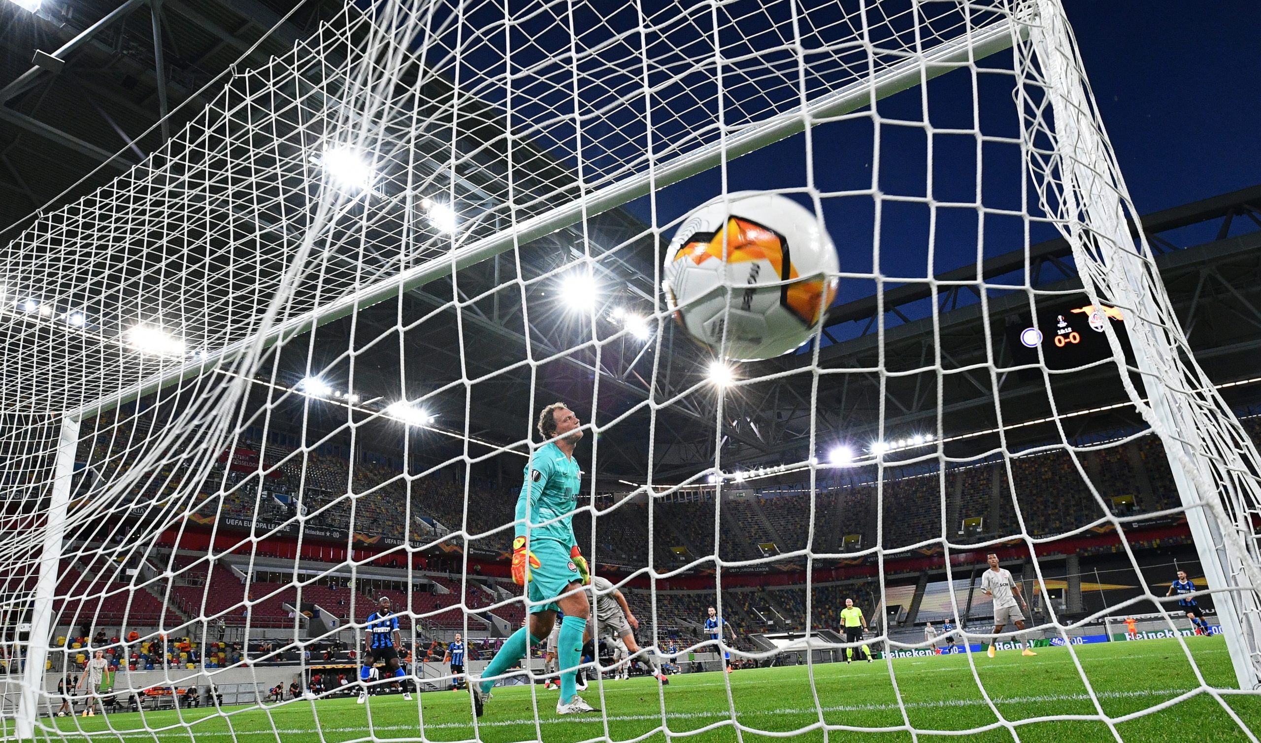 Jogo do Shakhtar Donetsk adiado devido às más condições do relvado