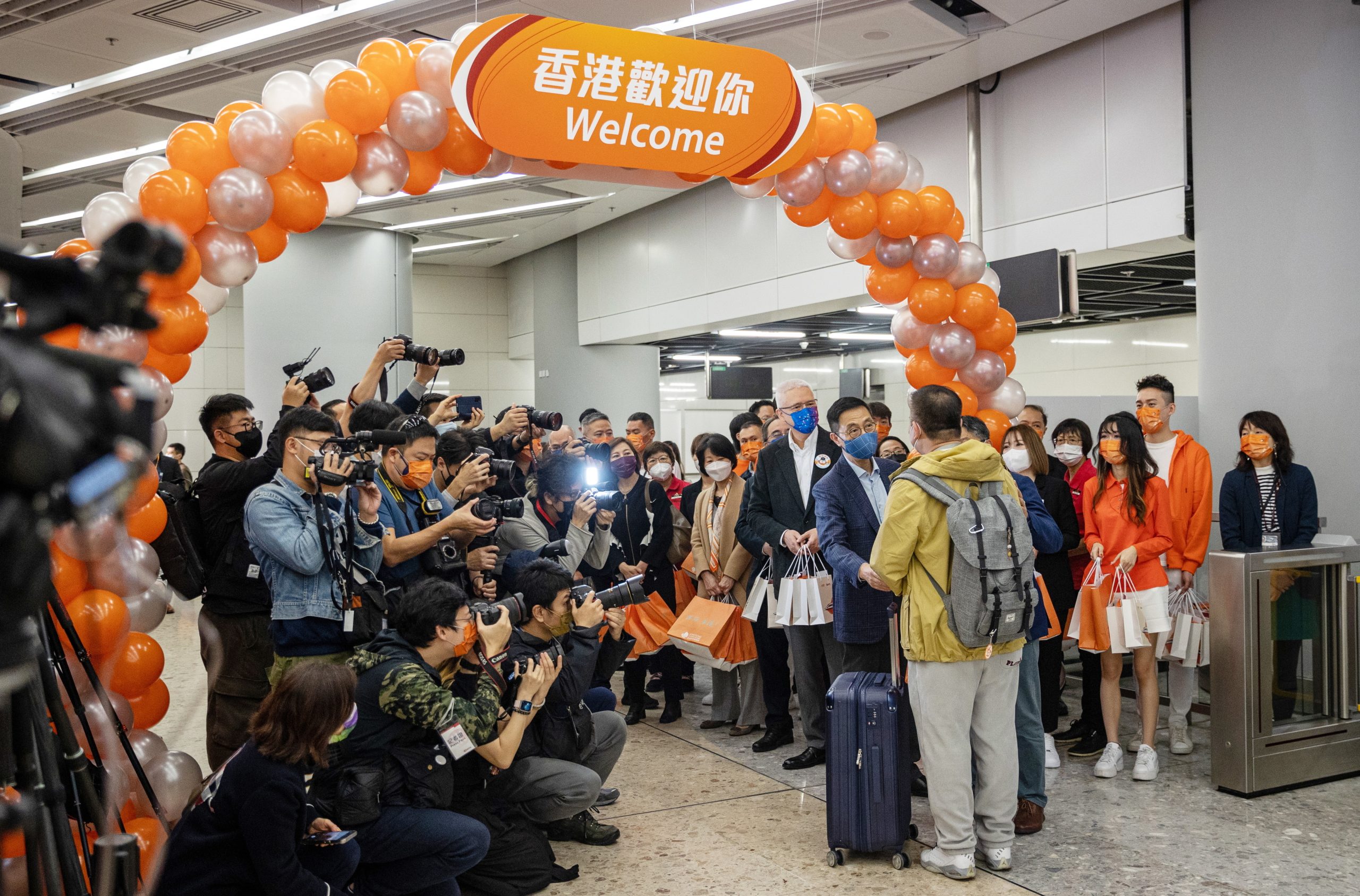 Ligações ferroviárias entre Hong Kong e China continental retomadas após quase três anos