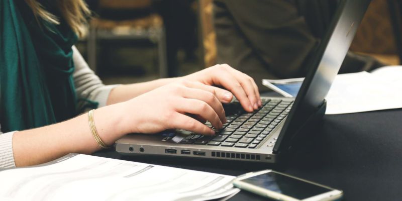 Simplex: Livro de reclamações ‘online’ avança primeiro nos serviços públicos