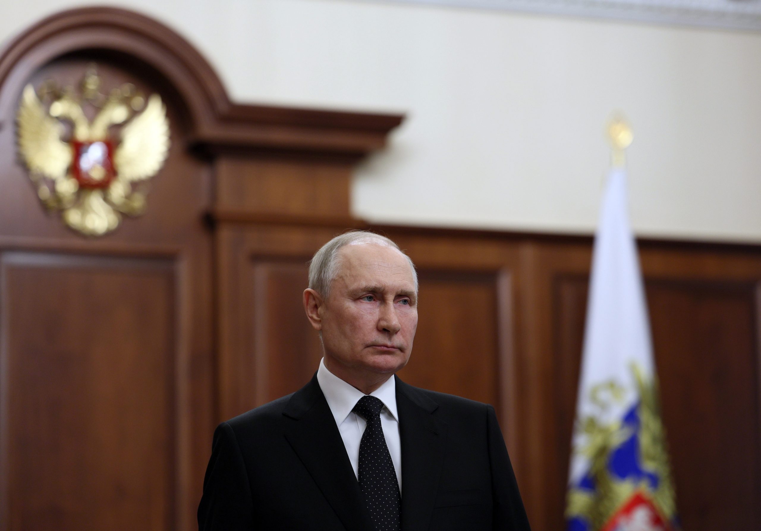 Putin elogia militares por “travarem uma guerra civil”