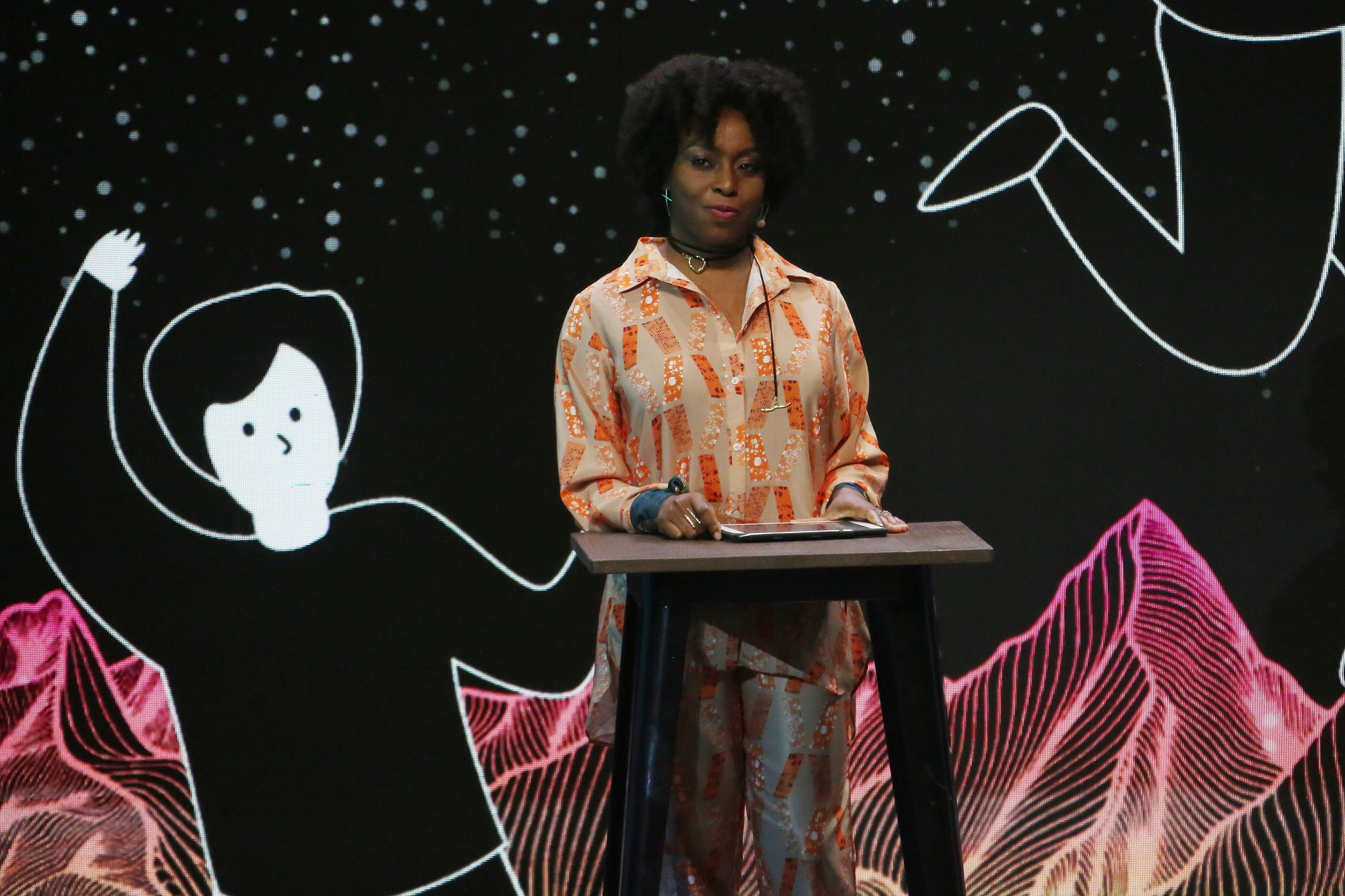 Chimamanda Adichie eleita vencedora dos vencedores do Women’s Prize for Fiction
