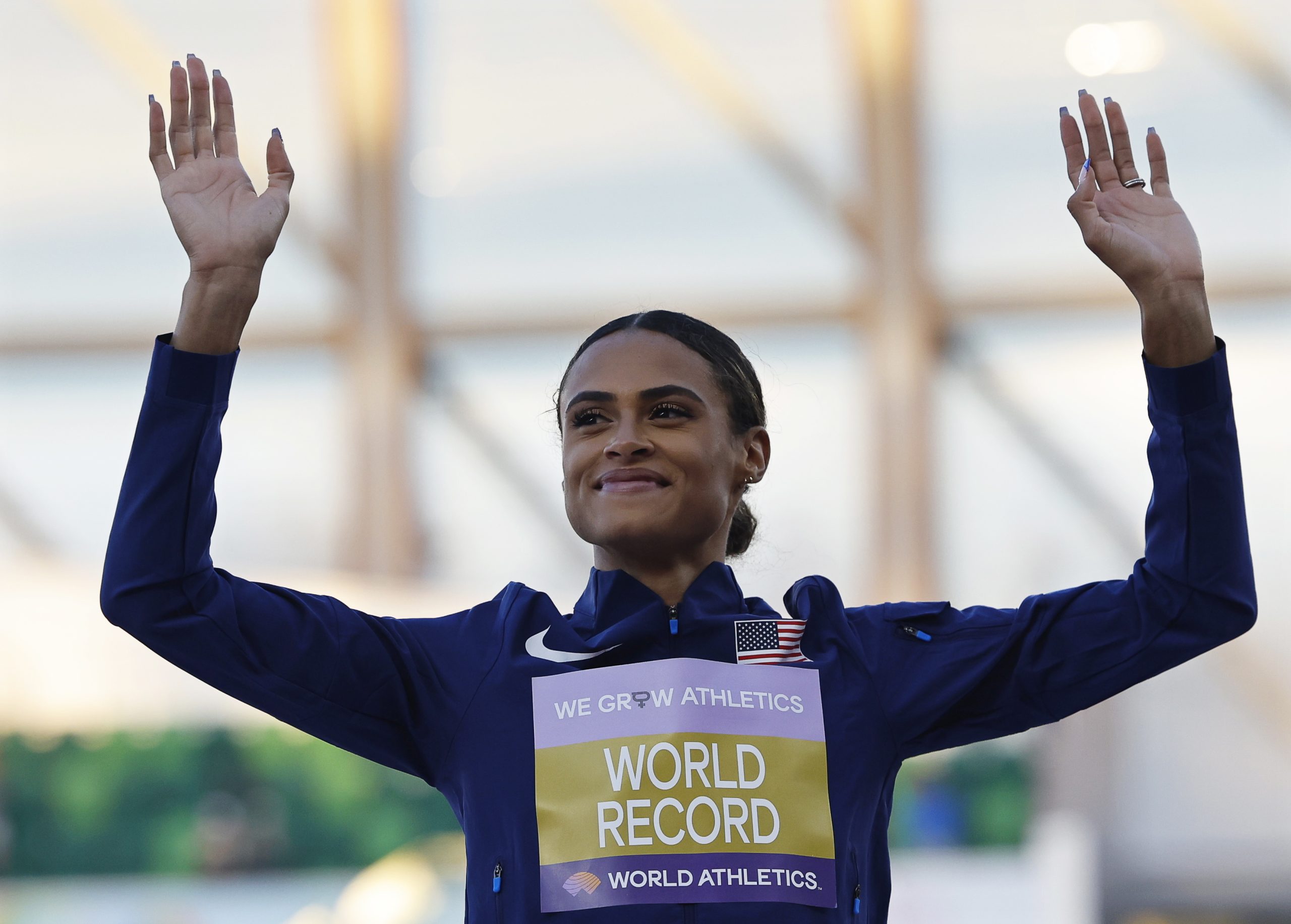 Sydney McLaughlin e Duplantis são os atletas do ano para a World Athletics