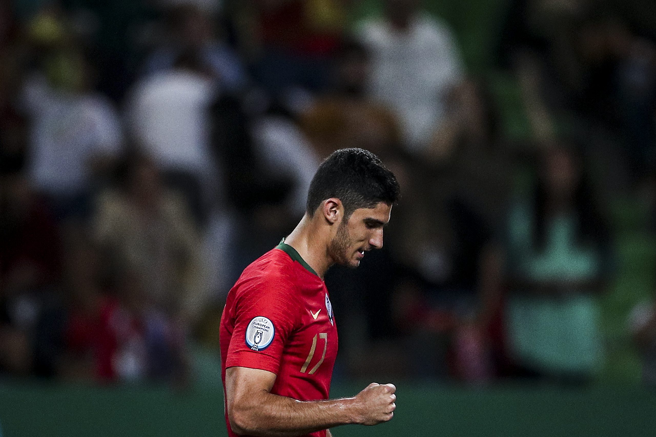 Euro2020: FPF confirma que Gonçalo Guedes testou positivo ao novo coronavírus