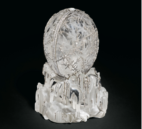 Ovo Fabergé com 4.500 diamantes vendido em Londres por valor recorde de 22,9 milhões