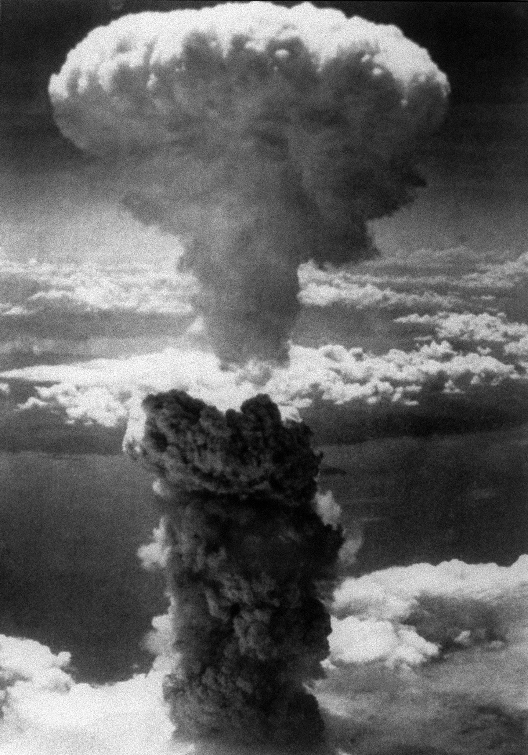 Há nove países com bombas nucleares e três deles estão envolvidos nas atuais guerras