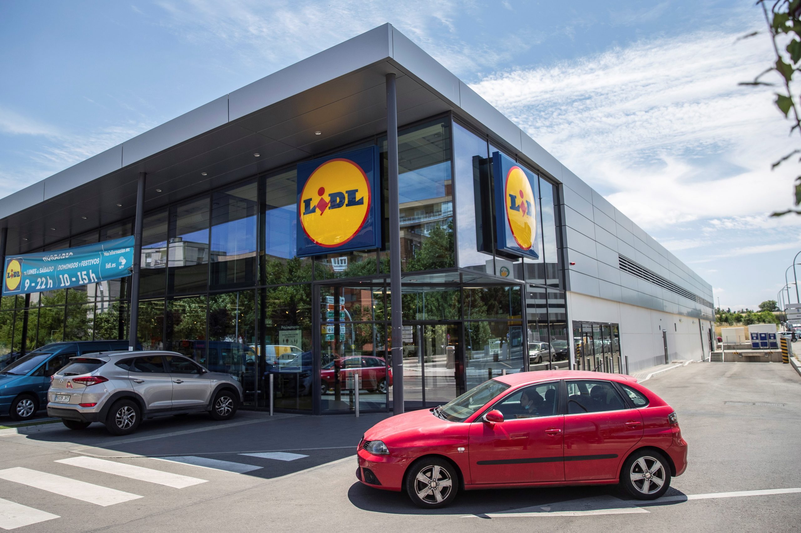 Lidl Portugal entra no Guinness com maior linha de lasanha do mundo