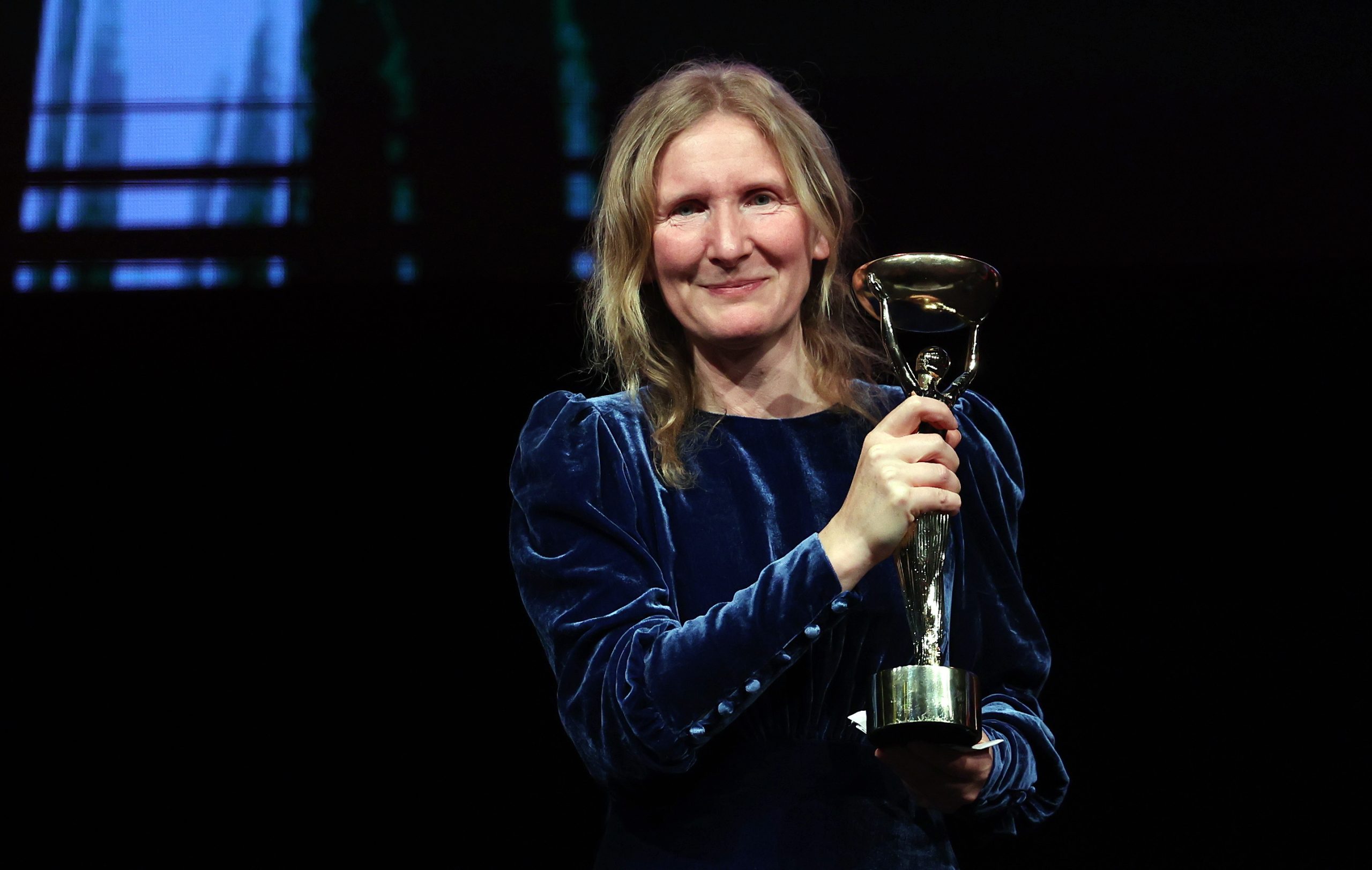Livro “Orbital” de Samantha Harvey vence prémio Booker 2024