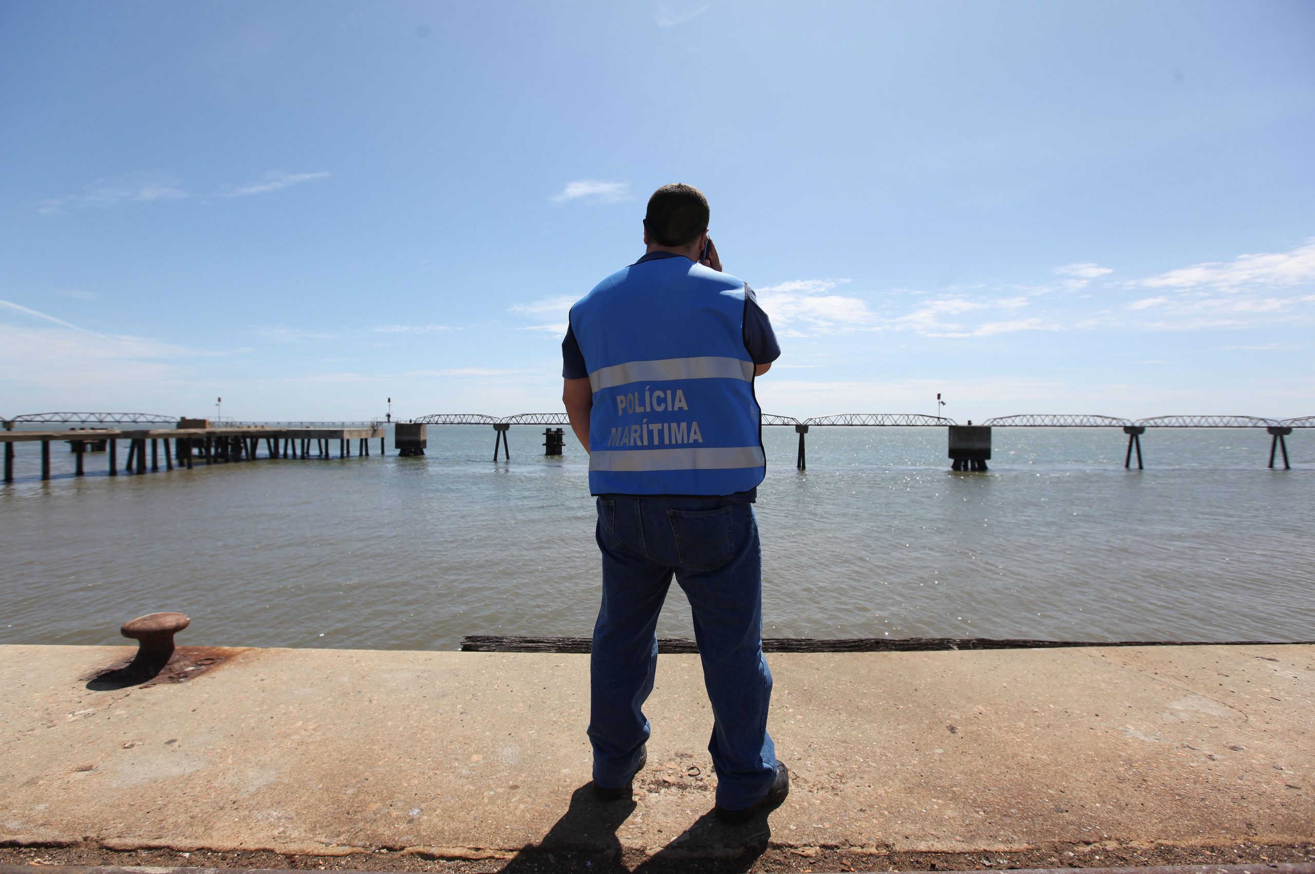 Jovem de 15 anos desaparecido no rio Tejo na zona do Cais de Alhandra. Buscas retomadas na quarta-feira de manhã