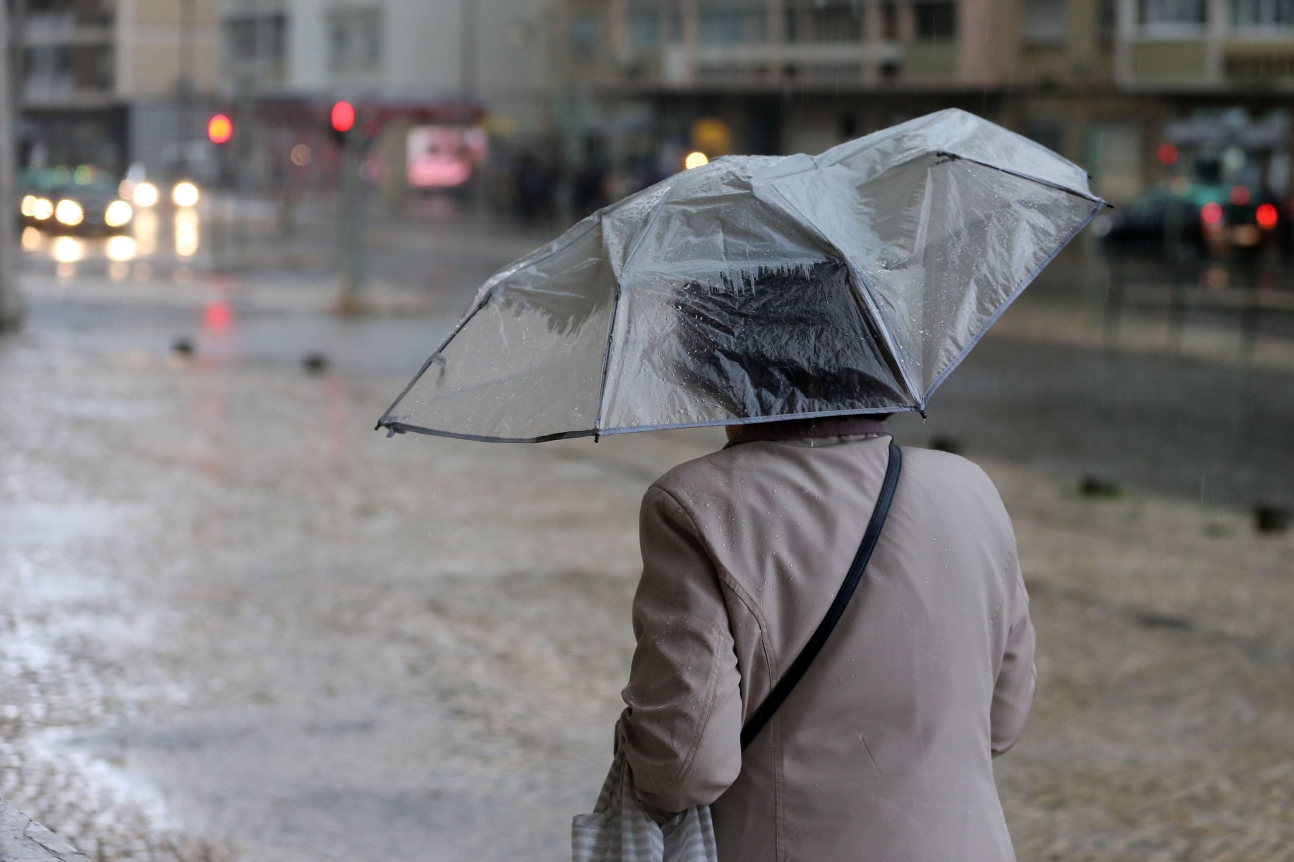 Chuva com trovoada e granizo causou inundações em Lousã e Miranda do Corvo