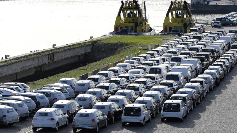Venda de automóveis cai mais de 41% até agosto
