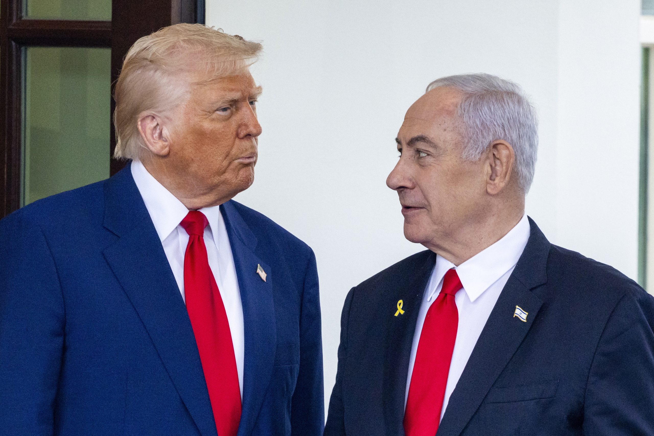 O futuro de Gaza na mão de Trump. Presidente norte-americano preside Comité de Paz