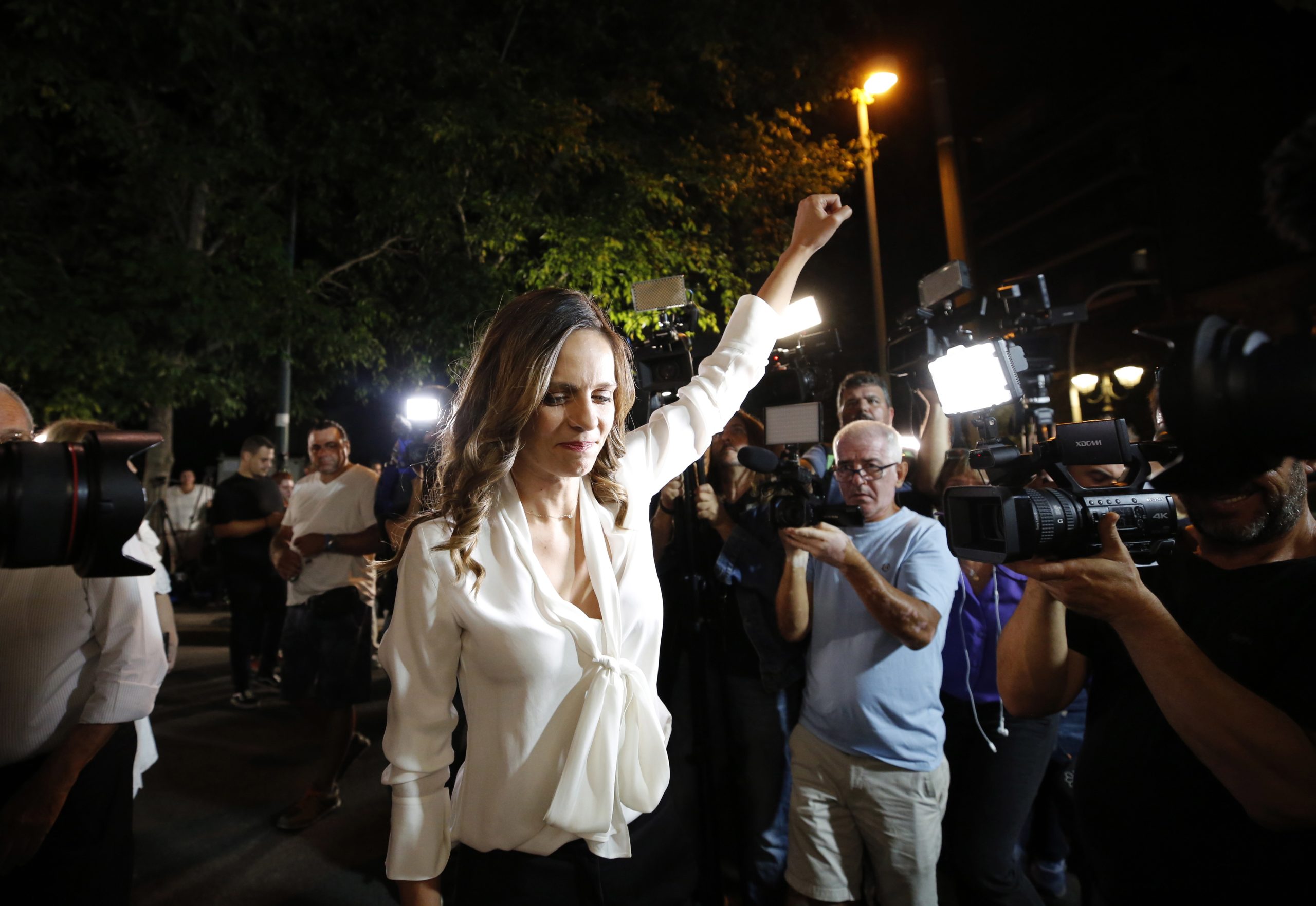 Agrava-se crise no partido grego Syriza com demissão de mais nove deputados