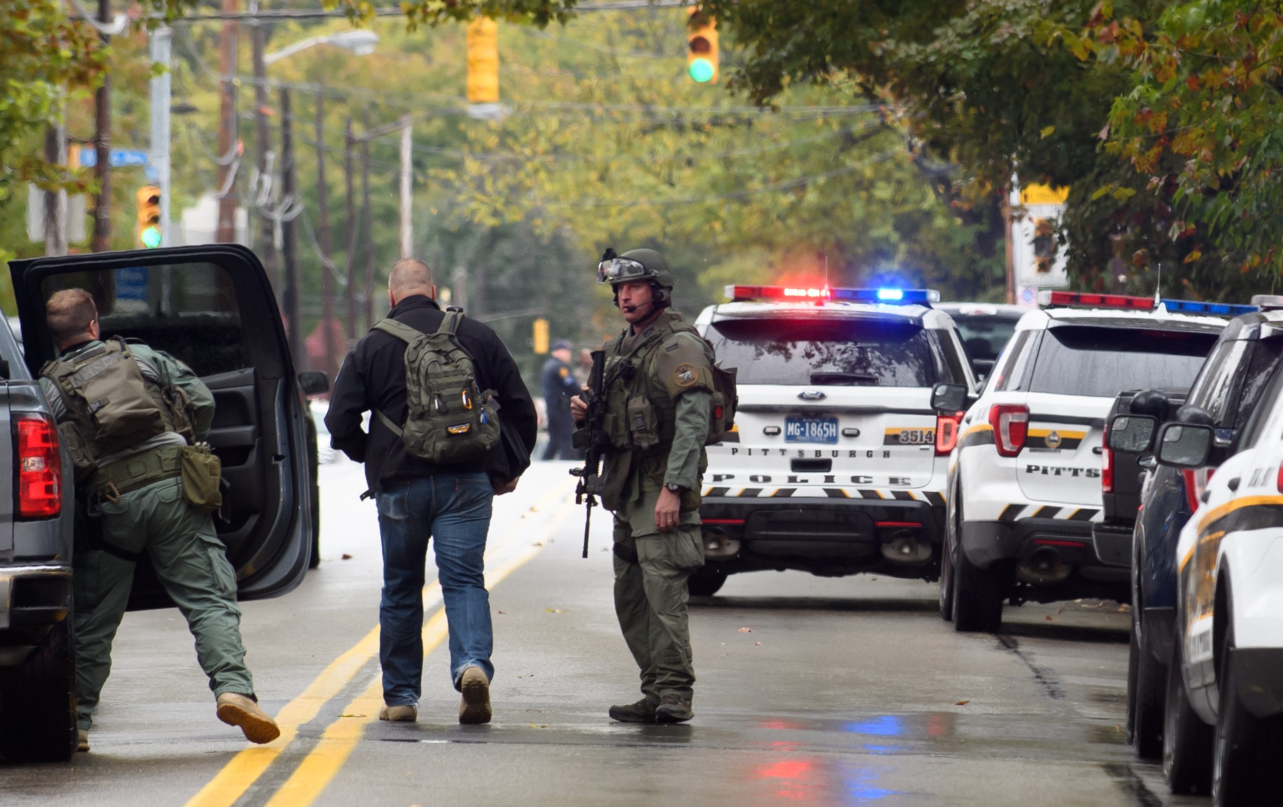 Tiroteio em sinagoga de Pittsburgh: 11 mortos e seis feridos confirmados. Suspeito pode enfrentar pena de morte