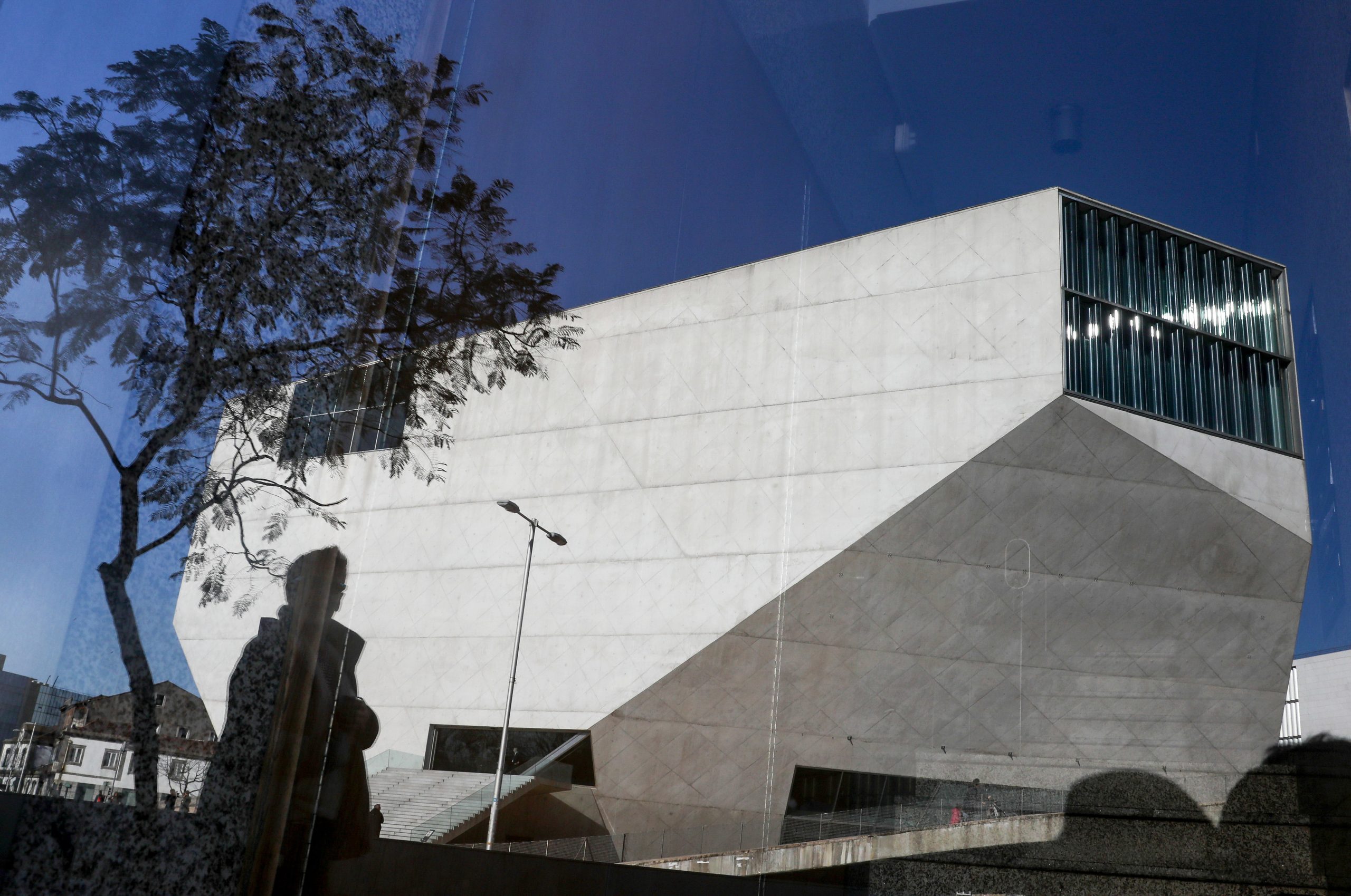 ACT remete processo de nove “precários” da Casa da Música para o Ministério Público