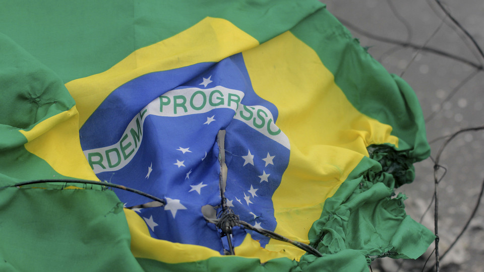 Supremo Tribunal brasileiro suspende pena e ordena libertação de ex-ministro José Dirceu