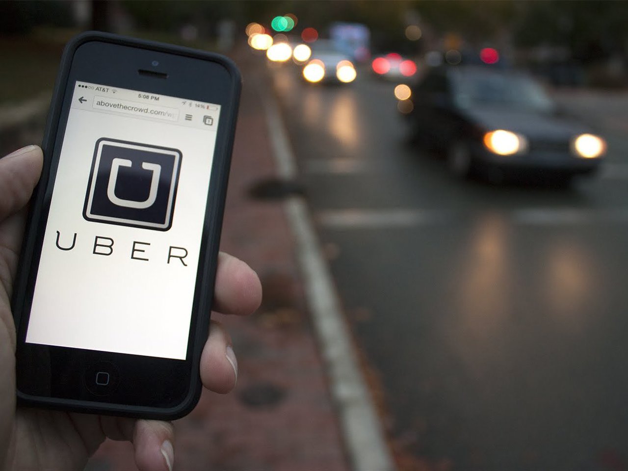 Uber compra empresa especializada em carros sem motorista