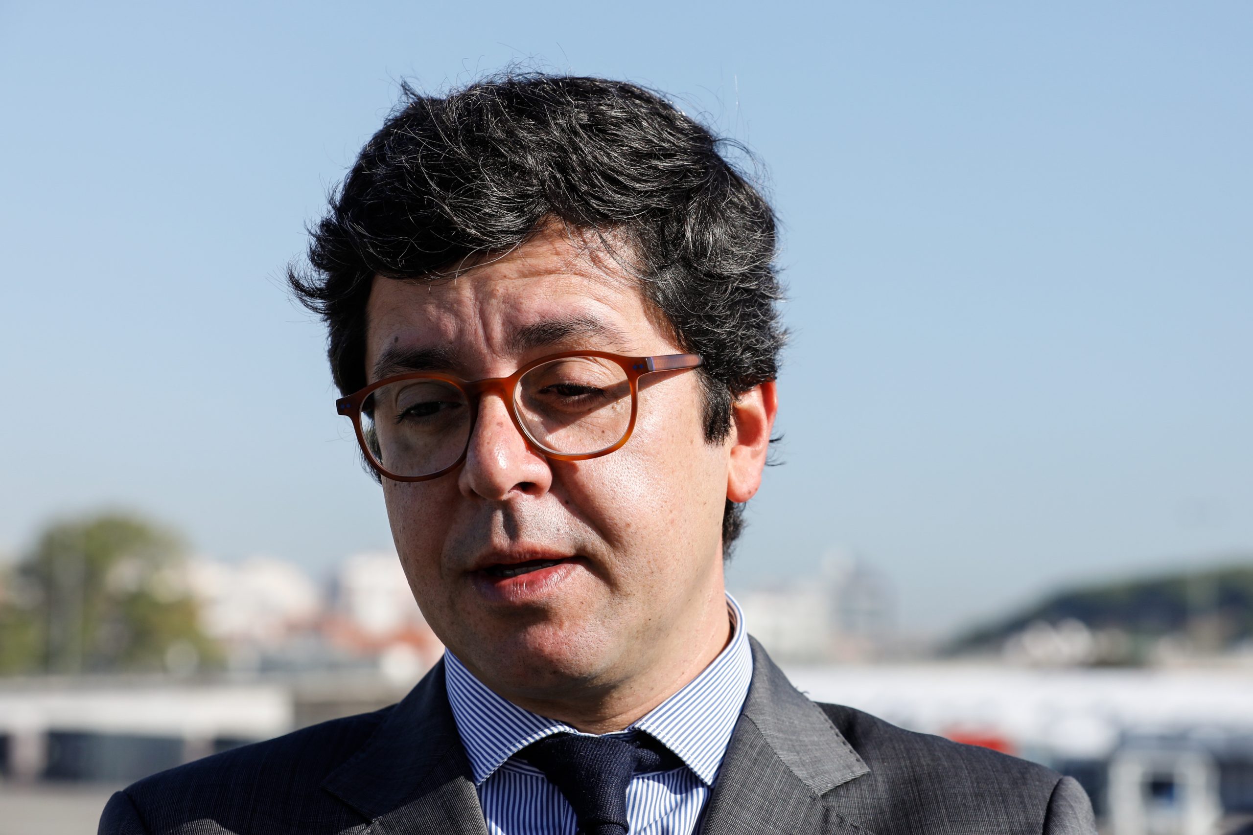 João Paulo Rebelo defende cumprimento da lei nas interdições dos estádios