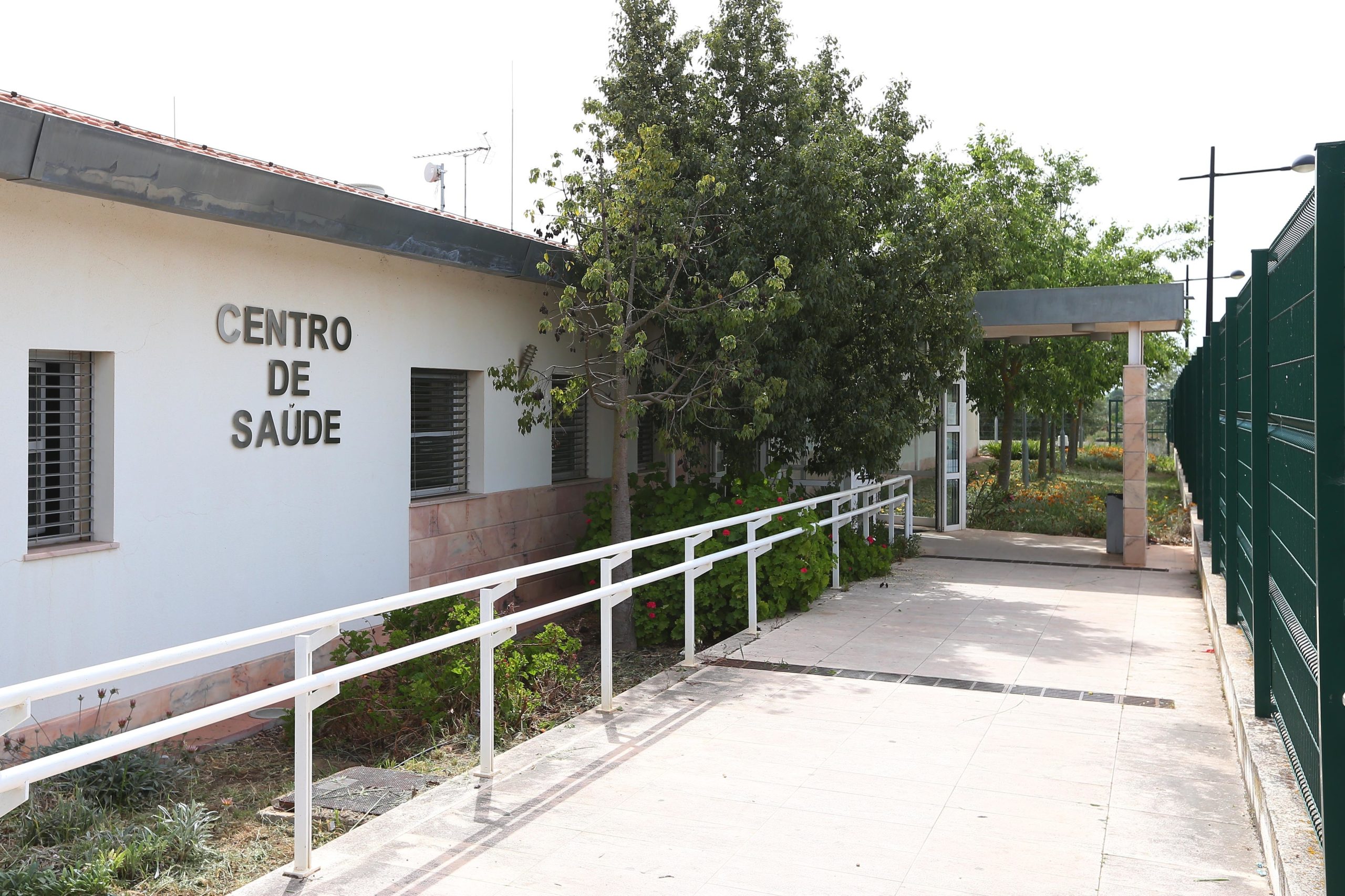 Centro de Saúde de Borba encerra devido a infeção de profissional
