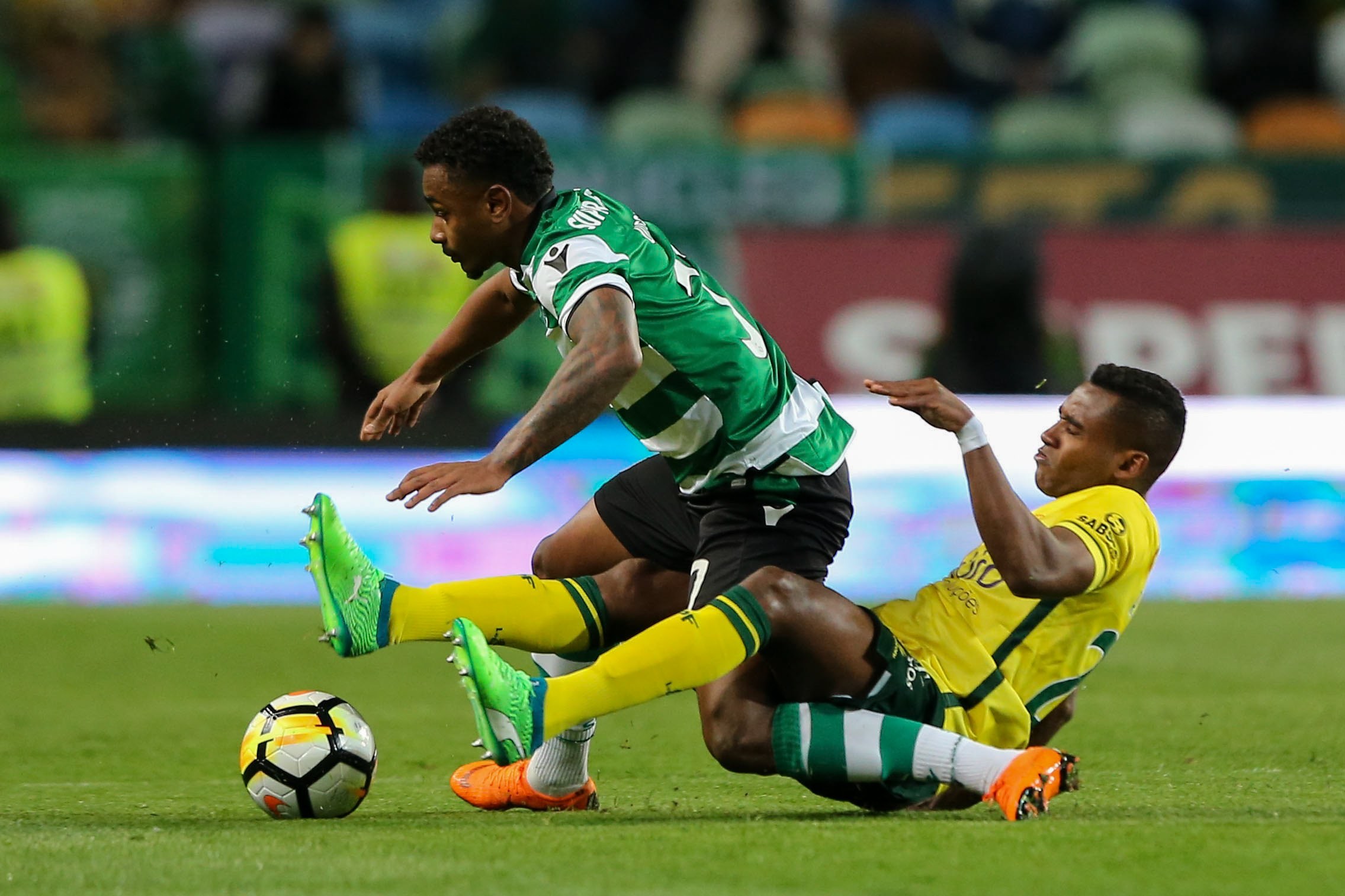 Wendel integrado com limitações no treino do Sporting