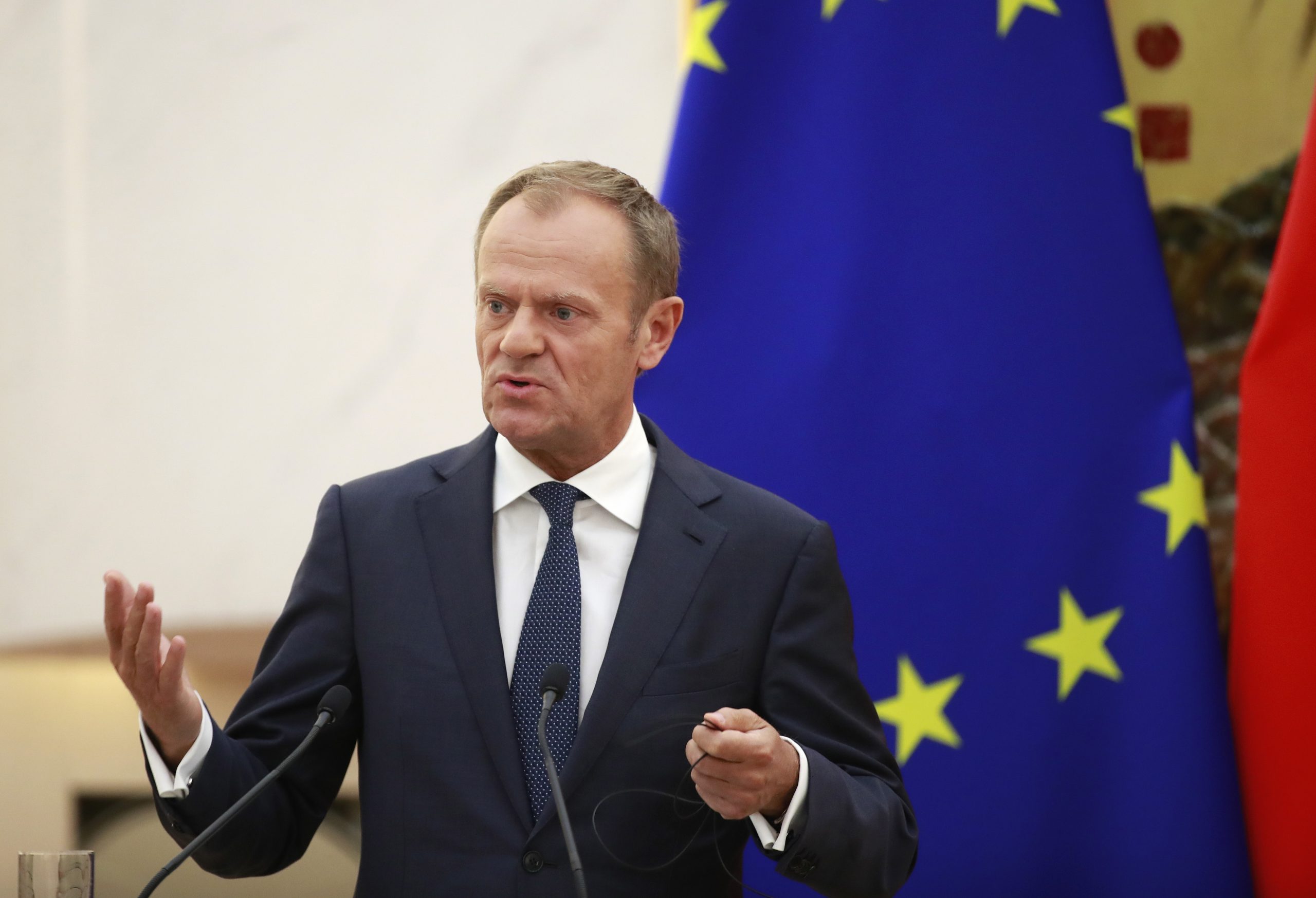 Brexit: Tusk critica PE e lembra que cidadãos britânicos não podem ser traídos