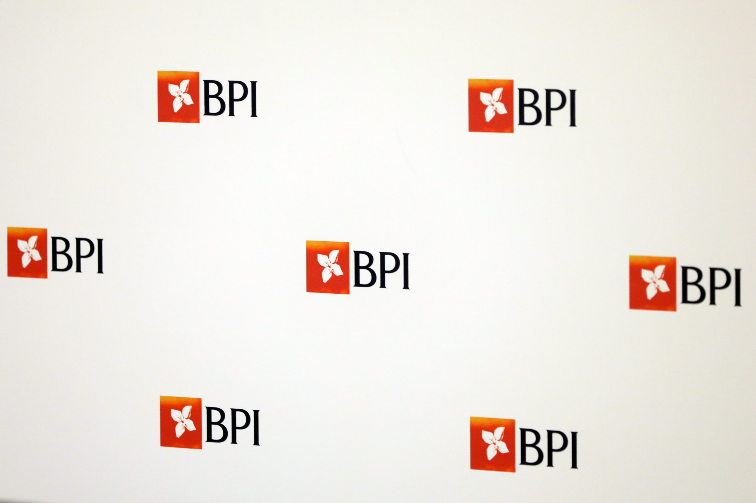 BPI vende posições na ‘dona’ da Superbock ao grupo Violas por 233 milhões de euros