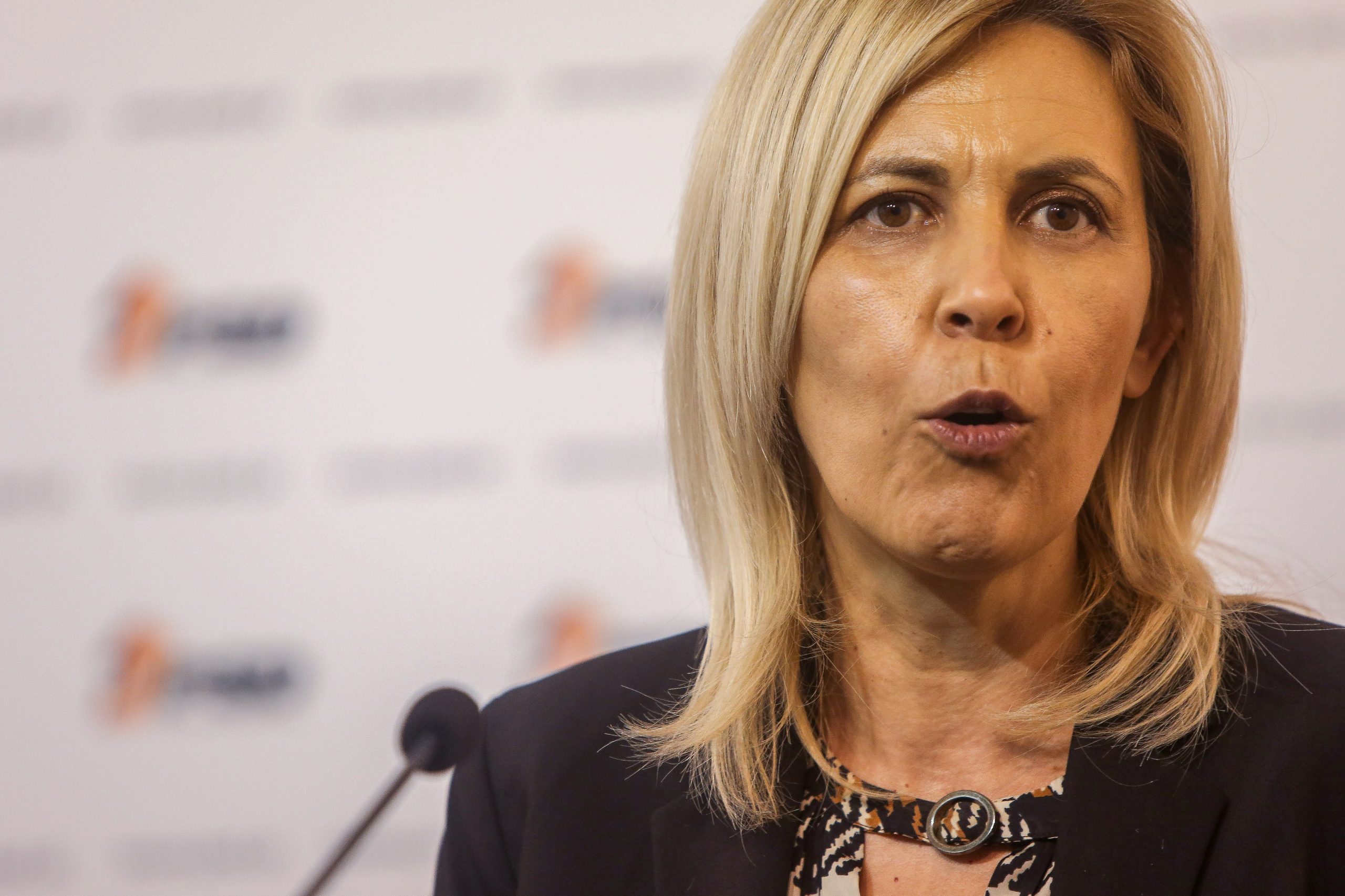 Elina Fraga diz estar “absolutamente tranquila” com mandato como bastonária dos advogados