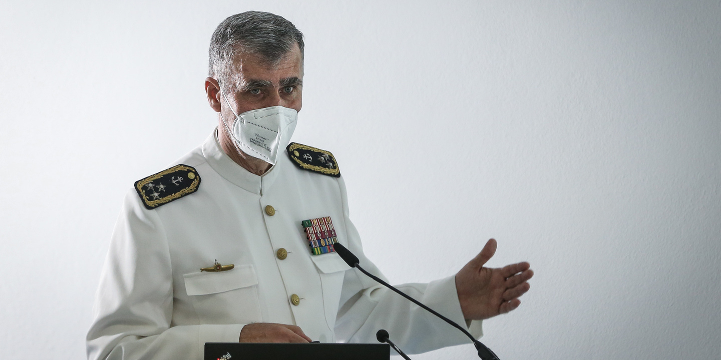 Gouveia e Melo pondera readmitir capelão na Marinha. Licínio Luís está “profundamente arrependido”