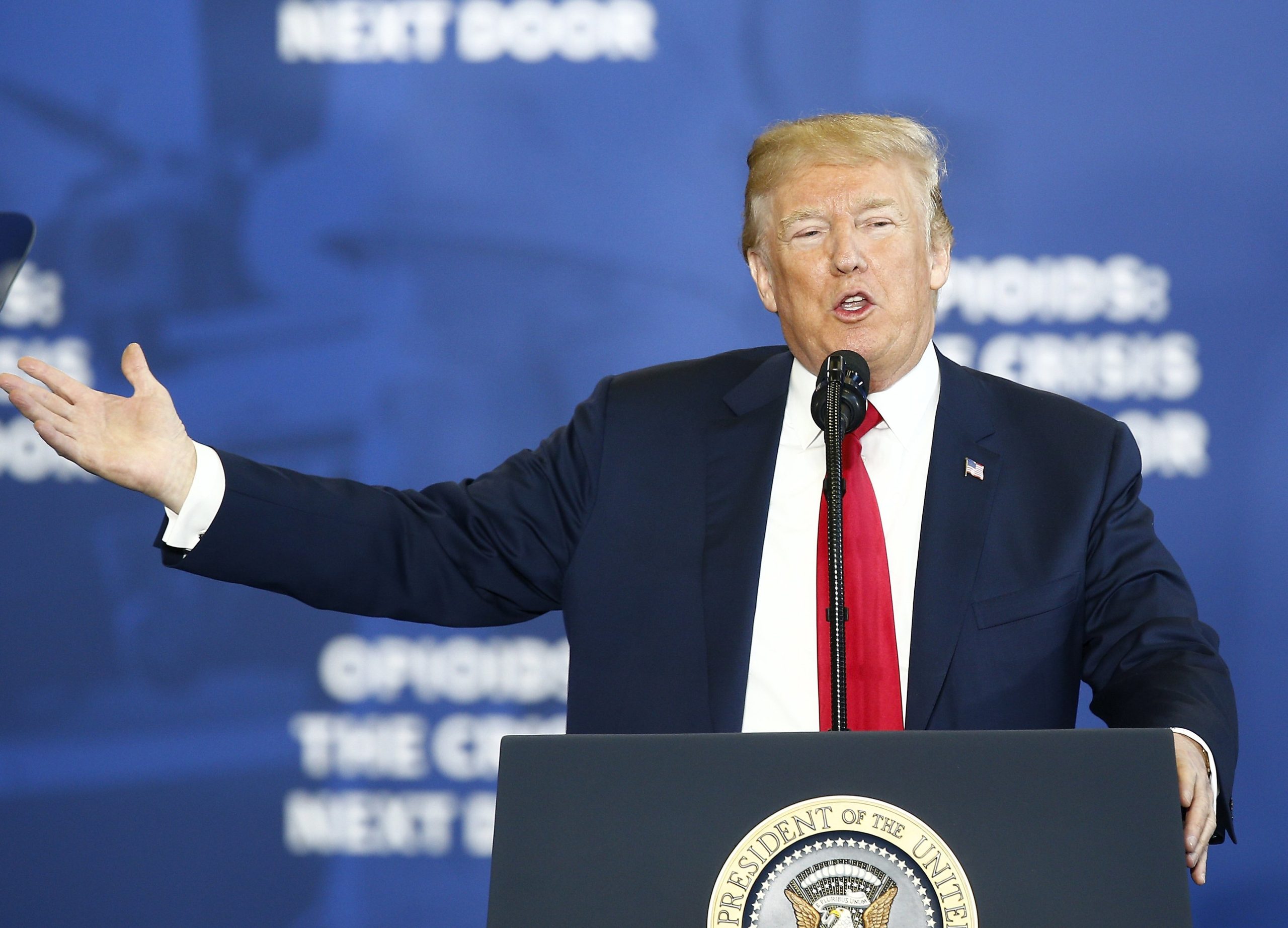Demitiu-se o advogado principal de Trump na investigação russa
