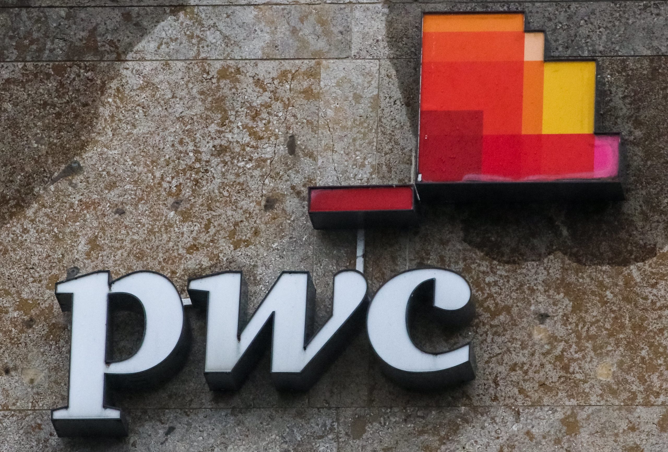 OE2021: Descida na retenção na fonte vai refletir-se num decréscimo do reembolso do IRS, mostram as simulações da PwC