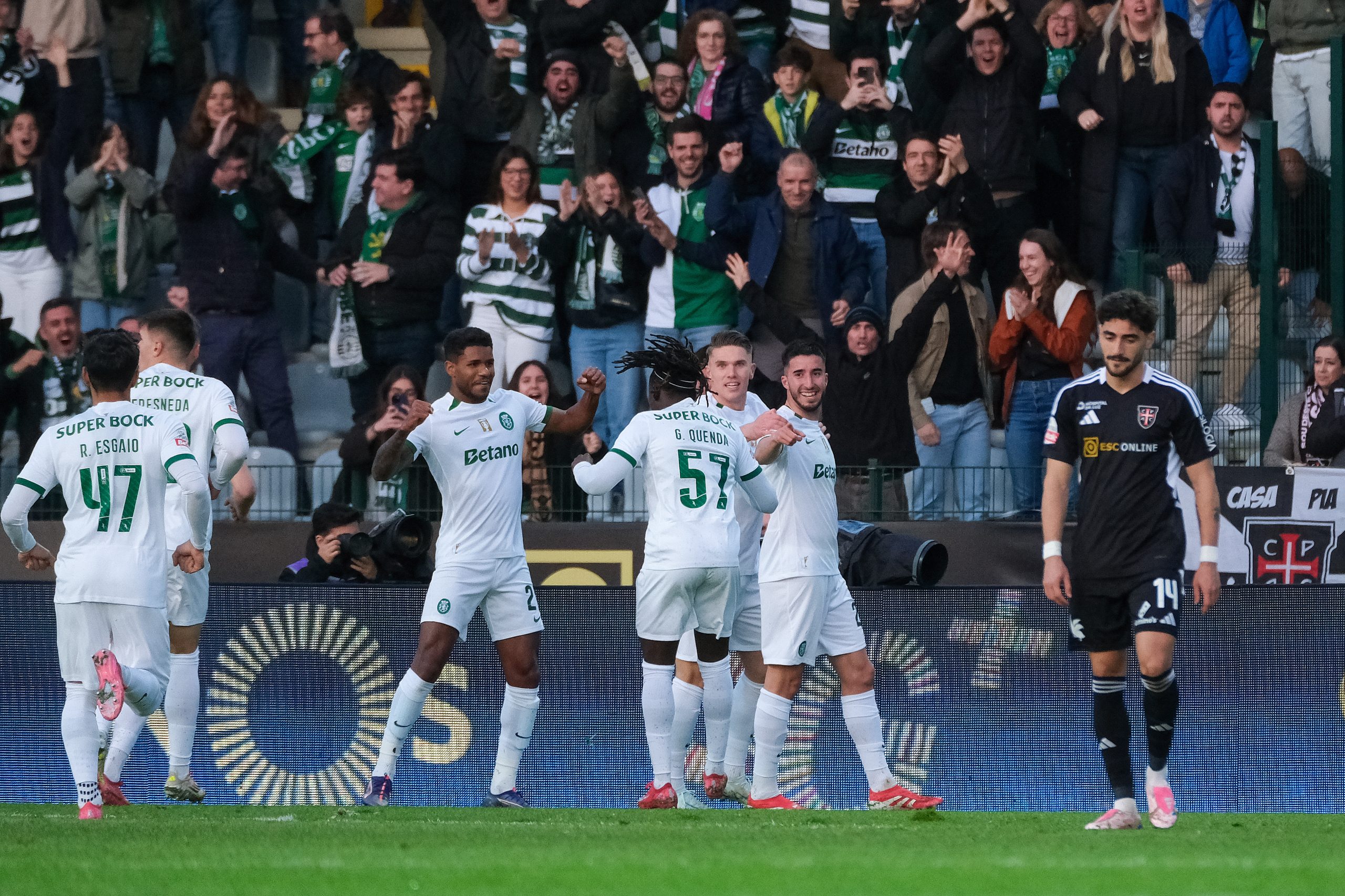 Altimira já chegou a Lisboa com “muita vontade” para reforçar o Sporting