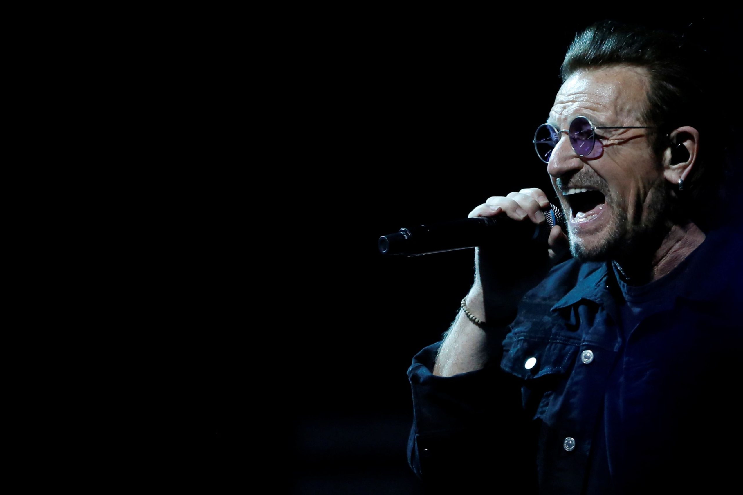Bono recupera a voz e os U2 estão de volta aos palcos